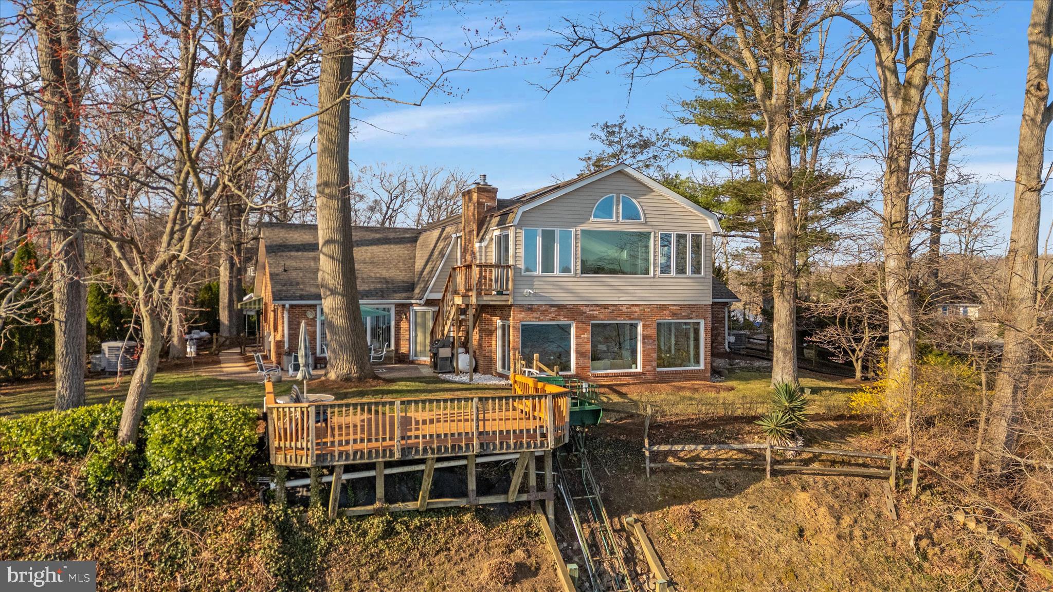 EDGEWATER BEACH - Residential