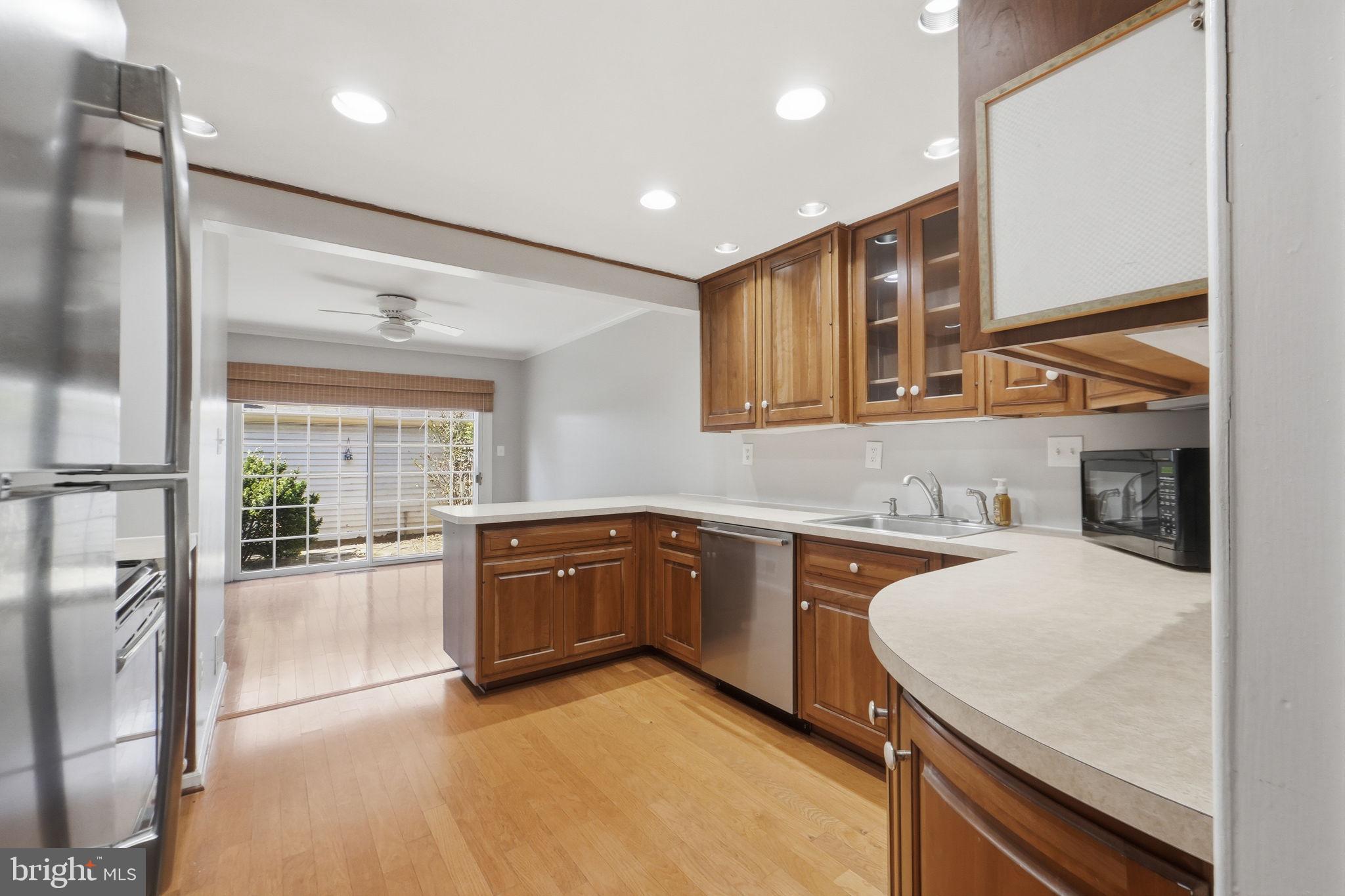 RUXTON PLACE - Residential Lease