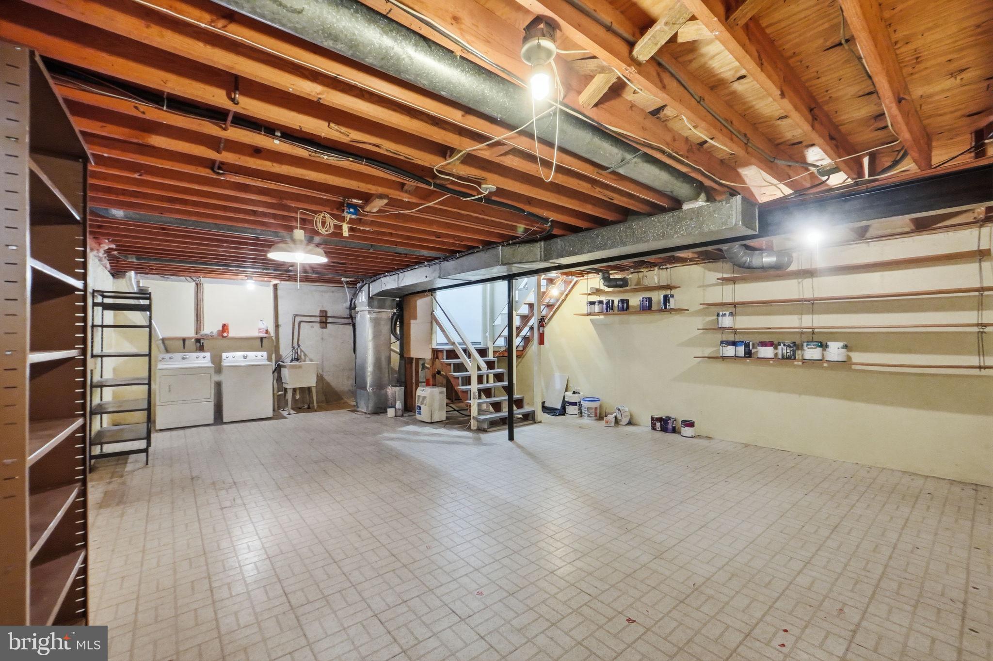 RUXTON PLACE - Residential Lease