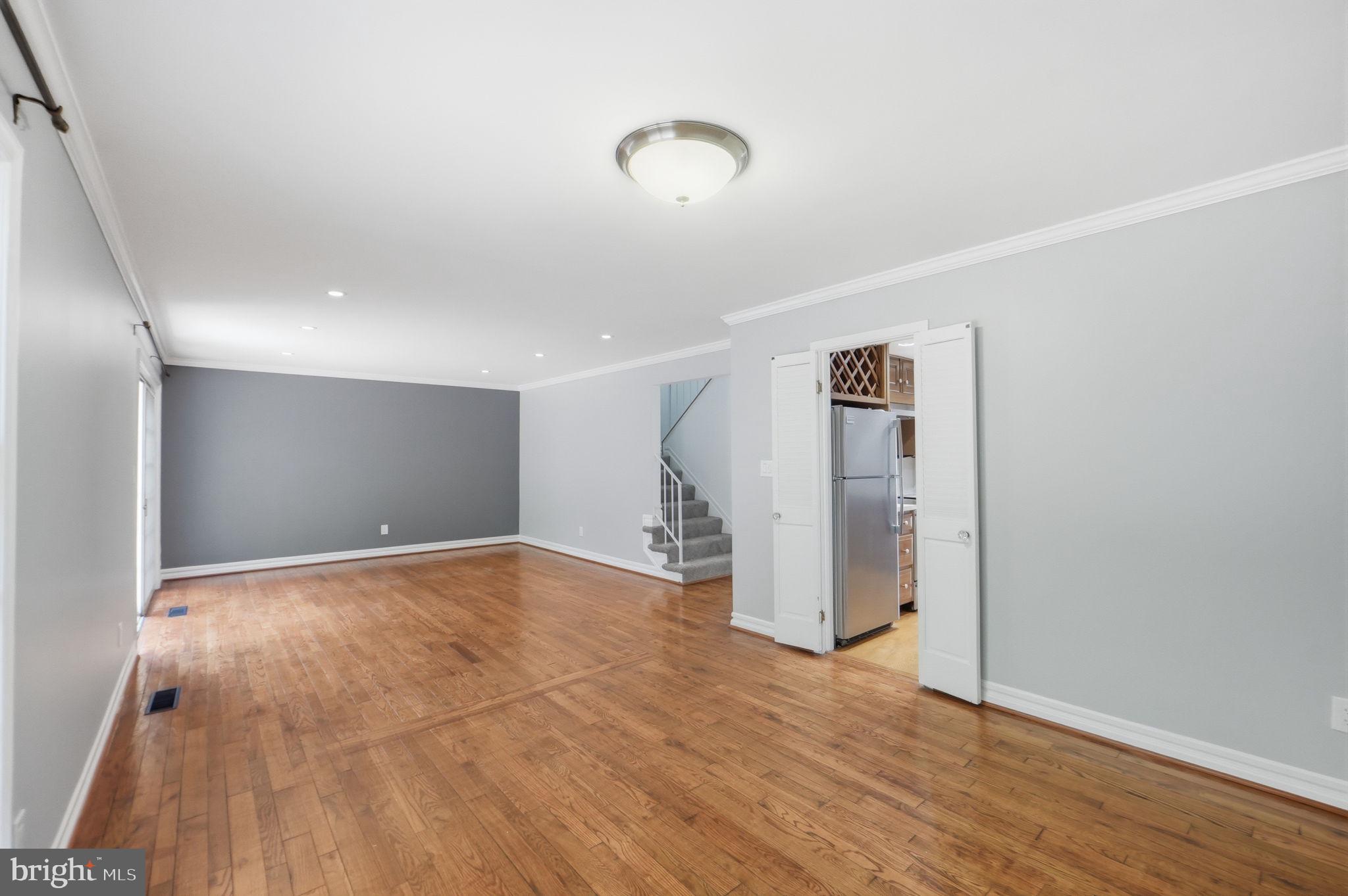 RUXTON PLACE - Residential Lease