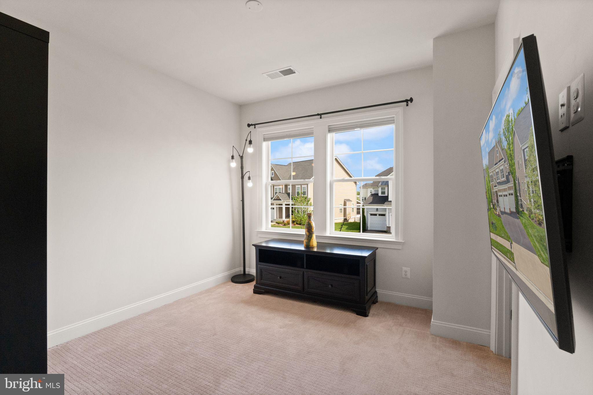 WESTBURY GLEN - Residential