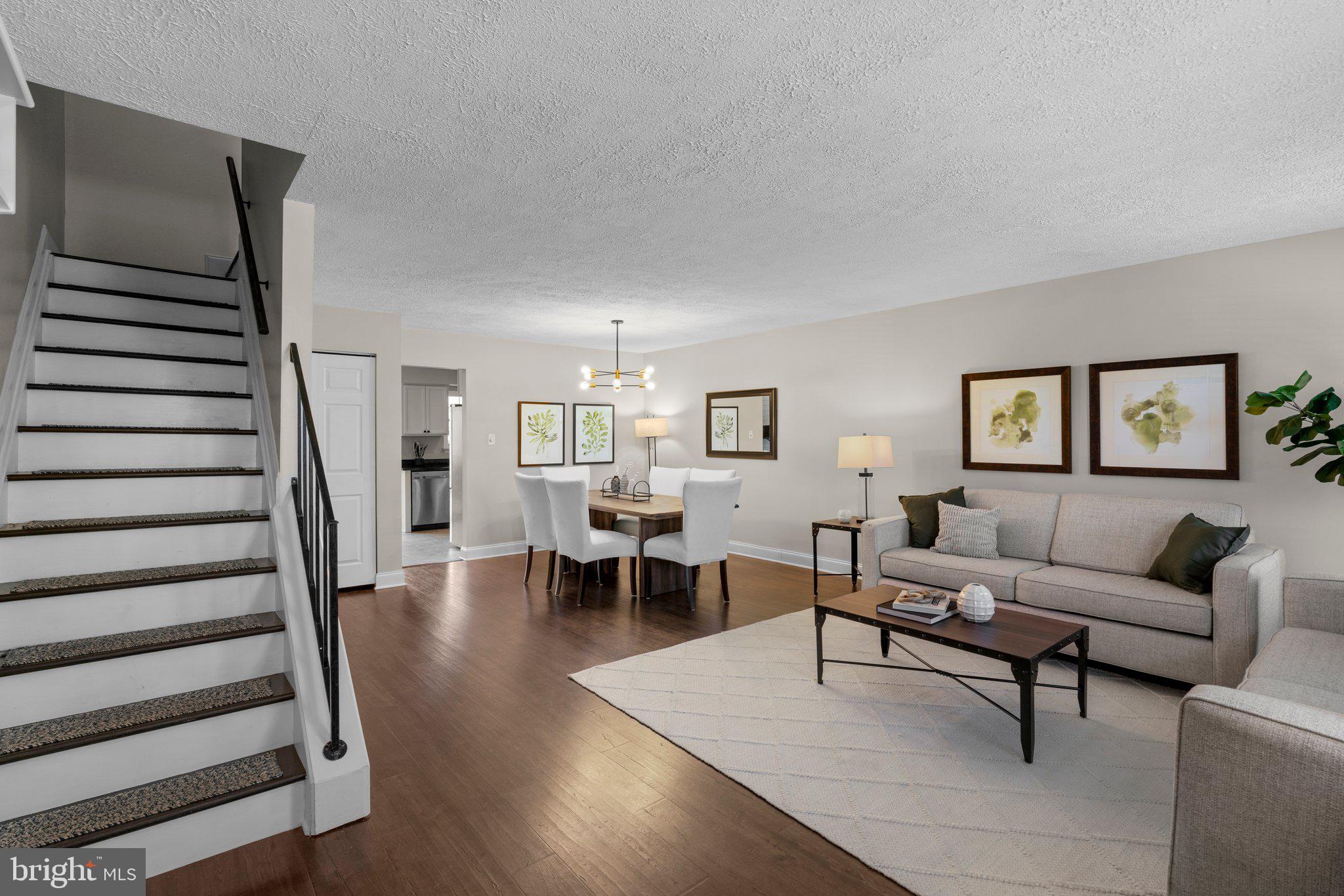 RICHARDSON MEWS - Residential