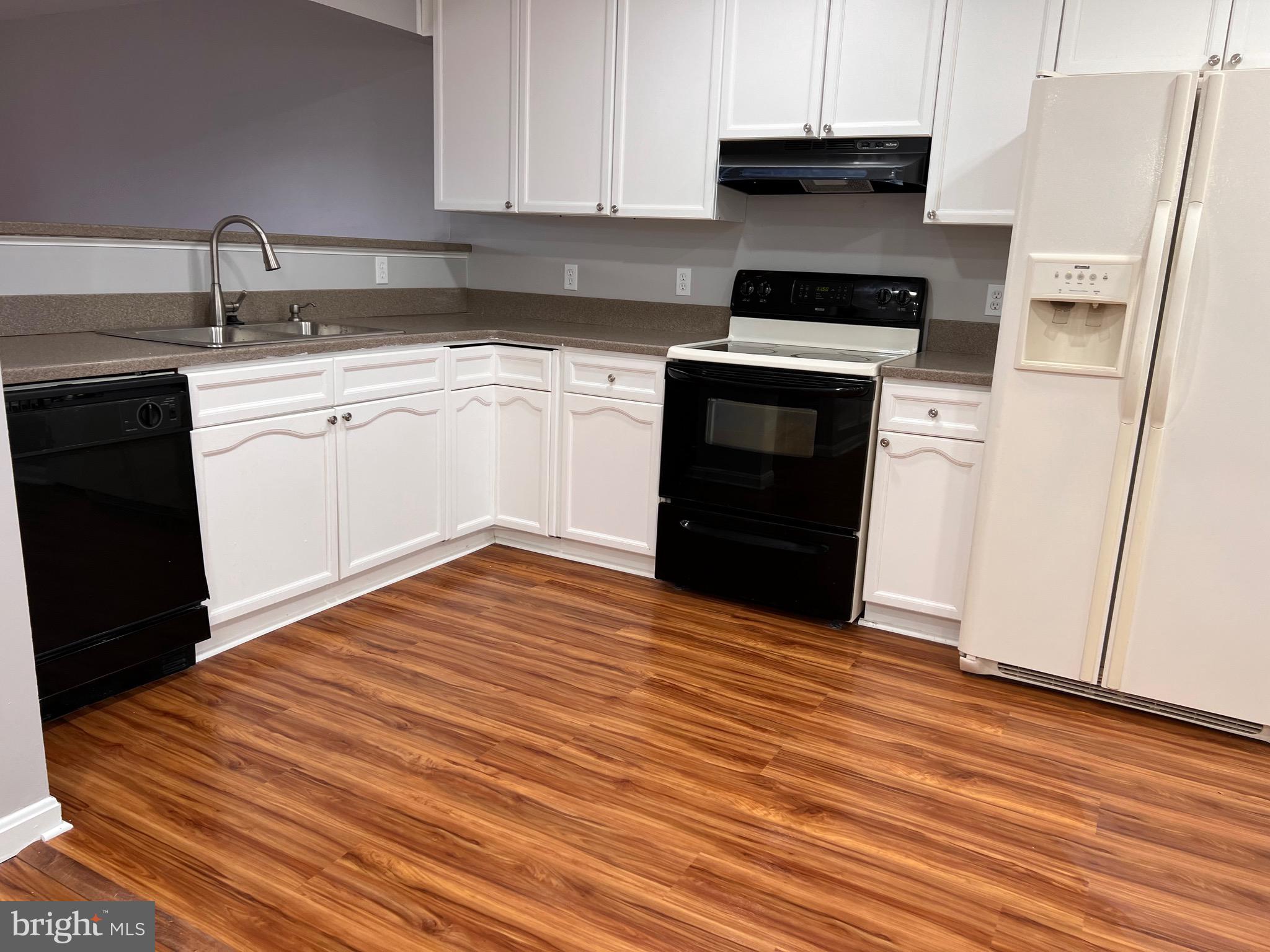 KINGS CREST - Residential