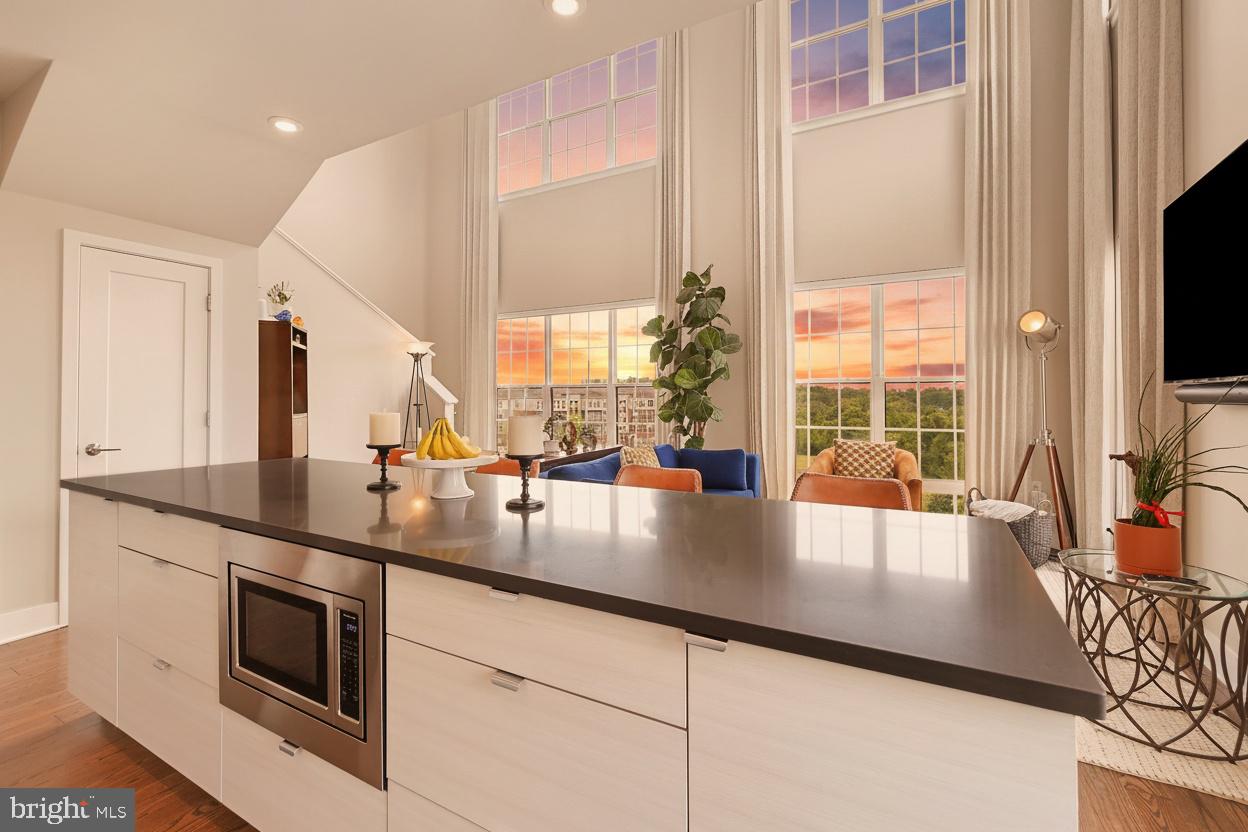 CROWN - Residential
