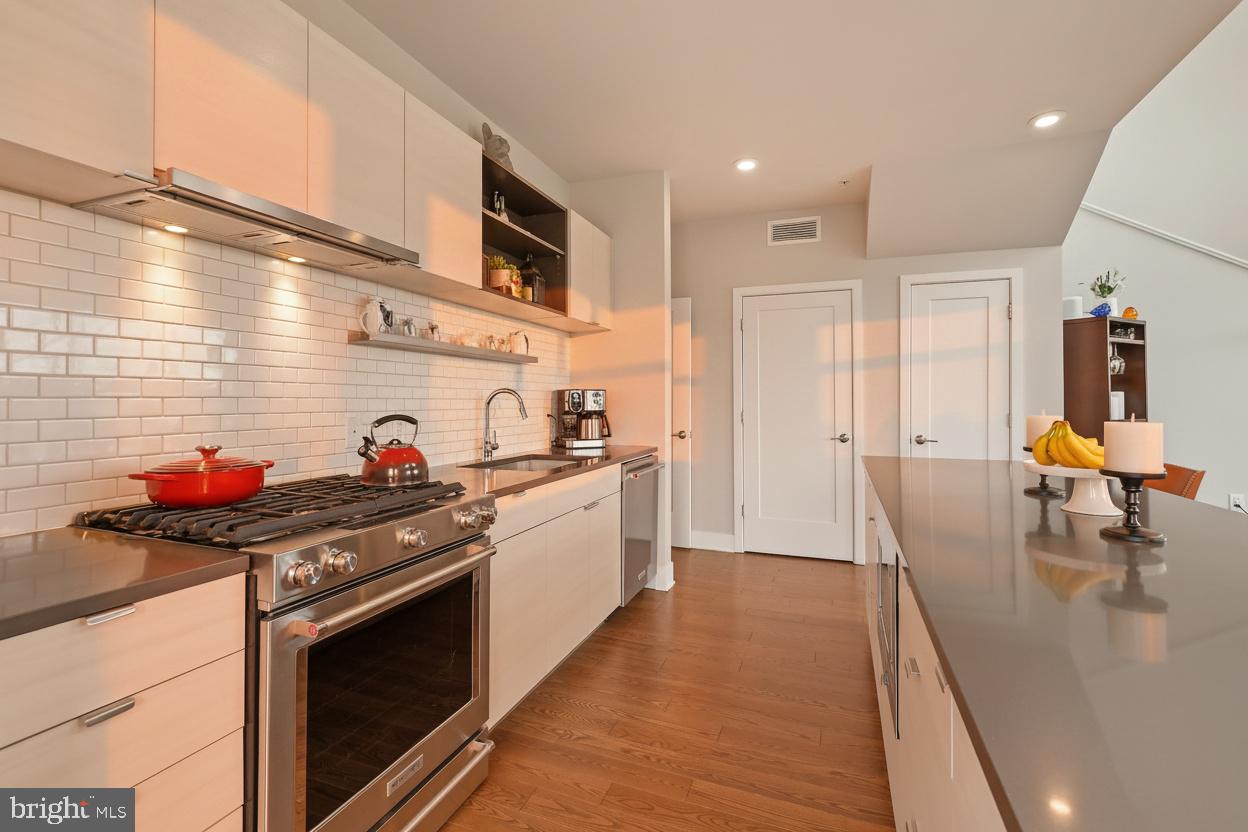 CROWN - Residential