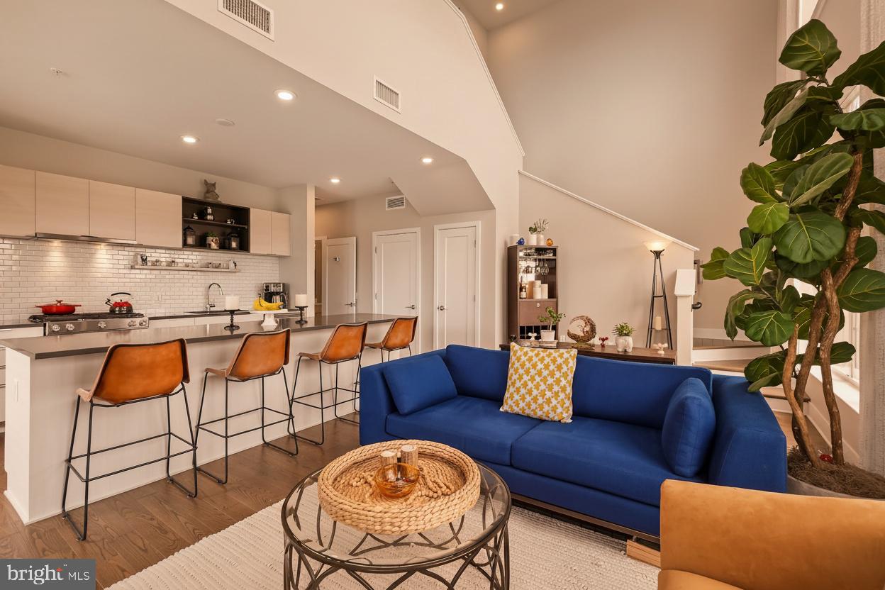 CROWN - Residential