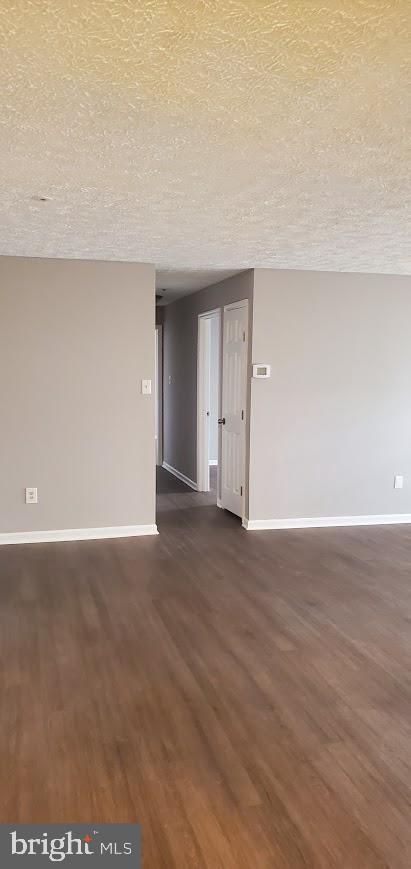 WOODBRIDGE CENTER - Residential