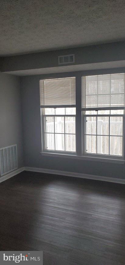 WOODBRIDGE CENTER - Residential