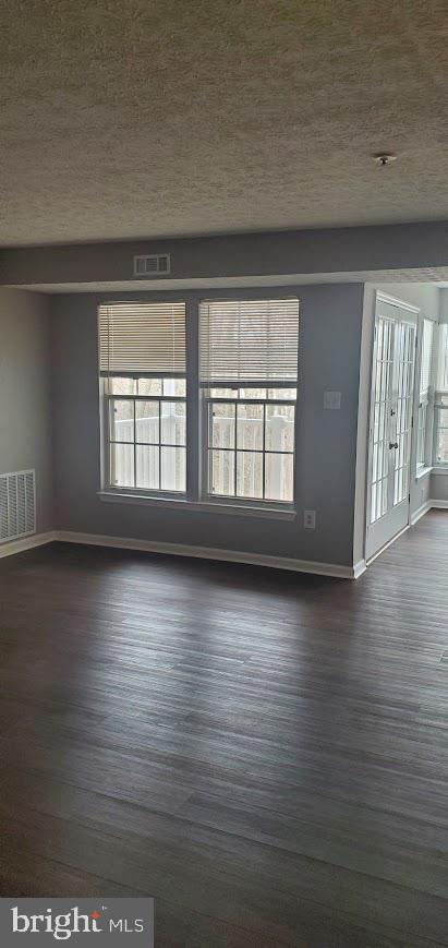 WOODBRIDGE CENTER - Residential