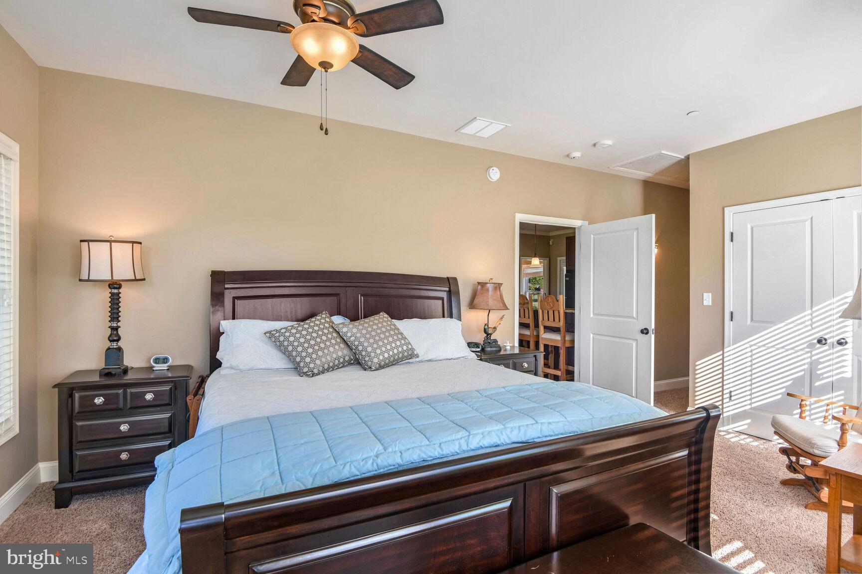 ROYAL OAK - Residential