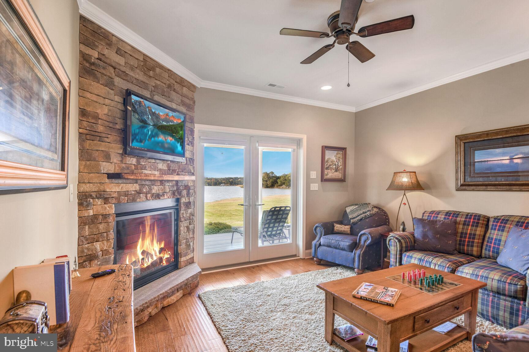 ROYAL OAK - Residential