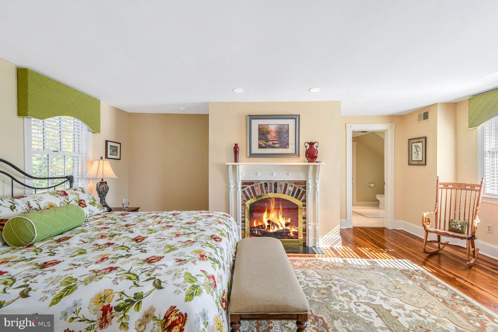 ROYAL OAK - Residential