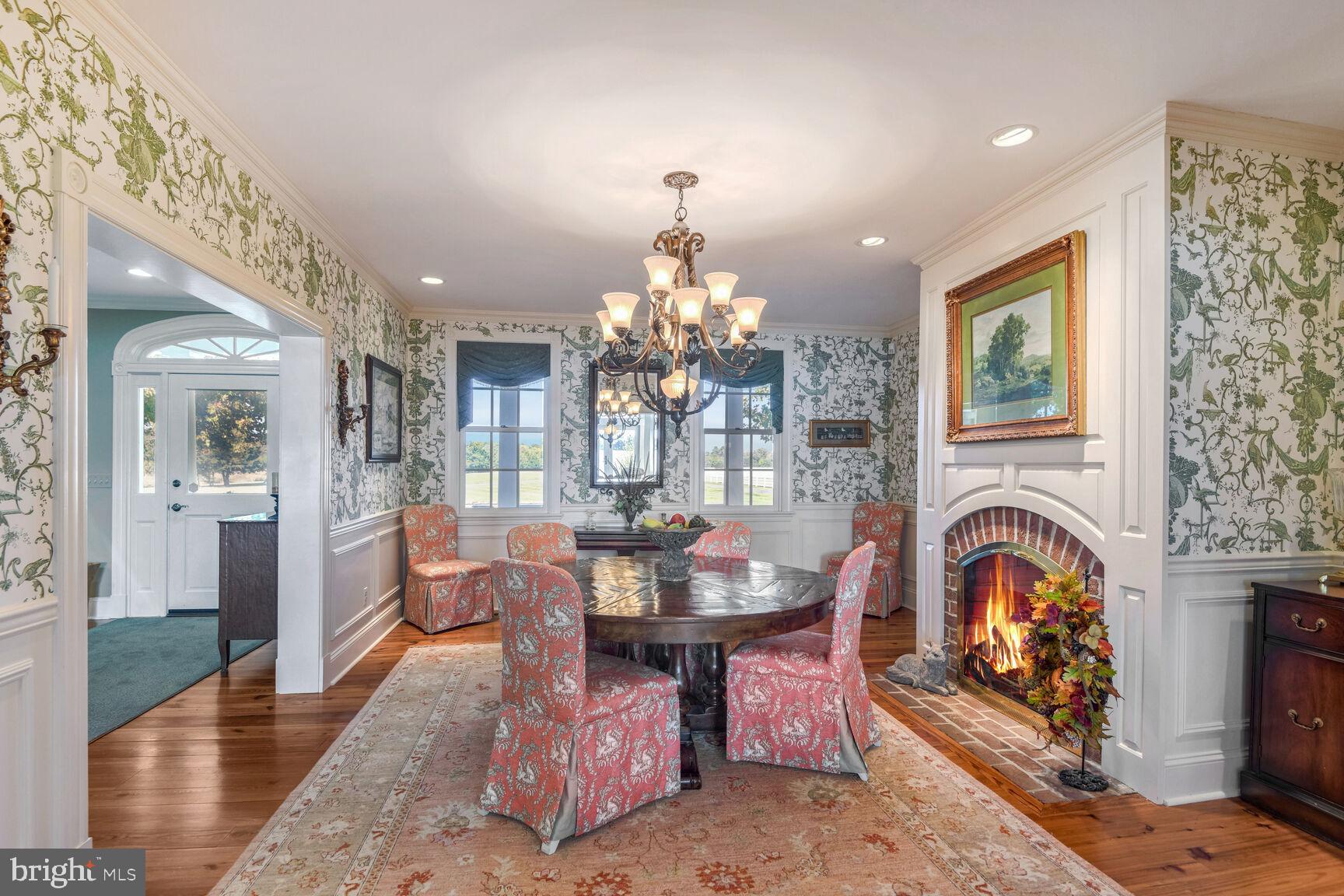 ROYAL OAK - Residential