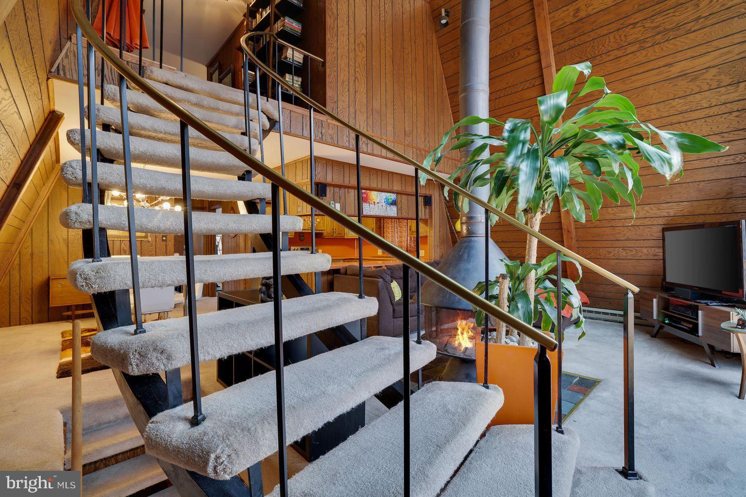 BRIER CREST WOODS - Residential