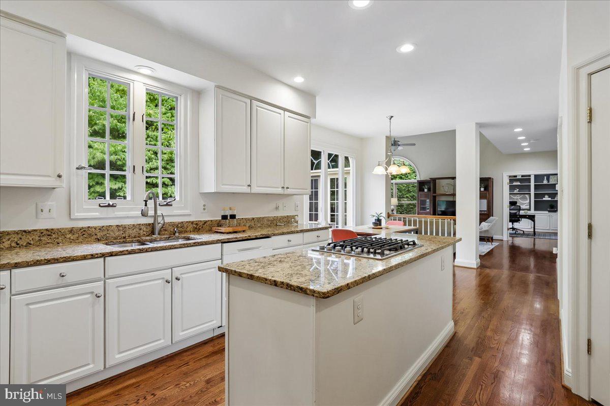 LIGON KNOLLS - Residential