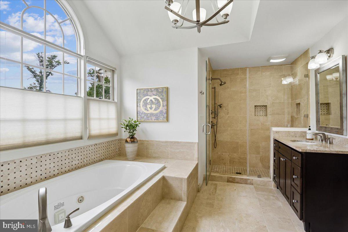 LIGON KNOLLS - Residential