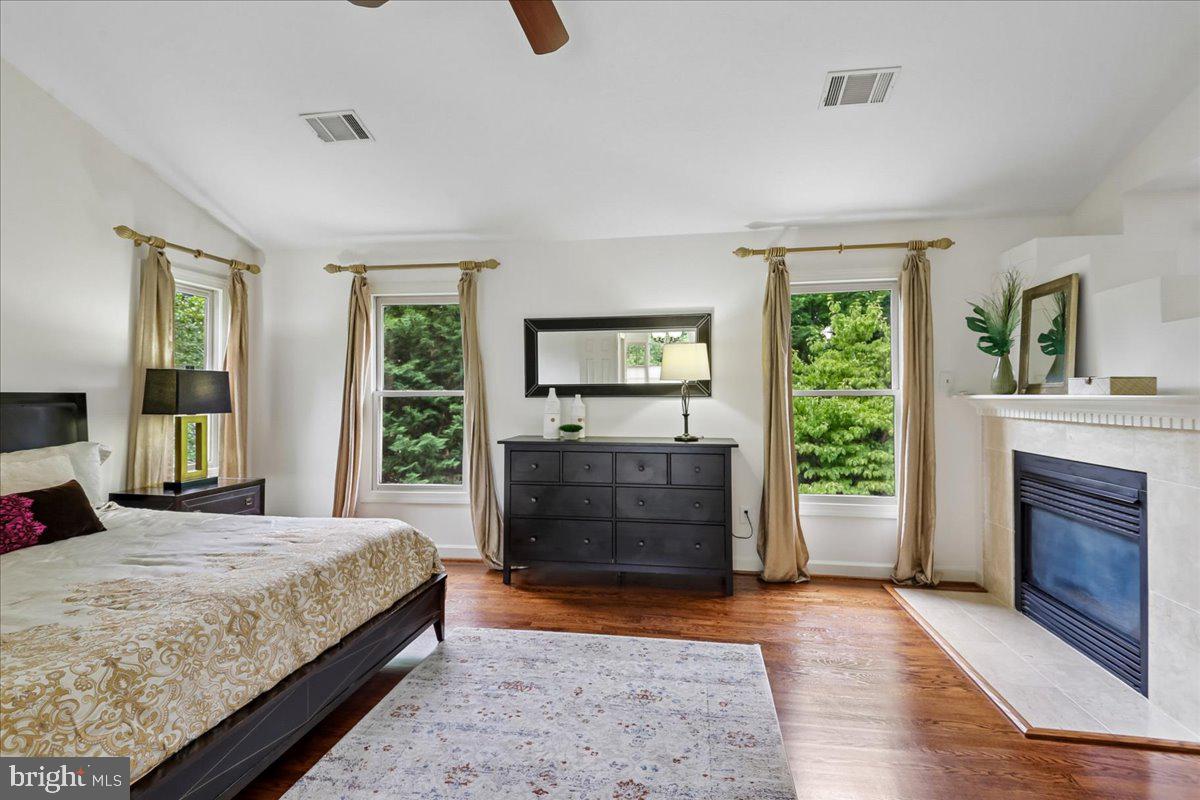 LIGON KNOLLS - Residential