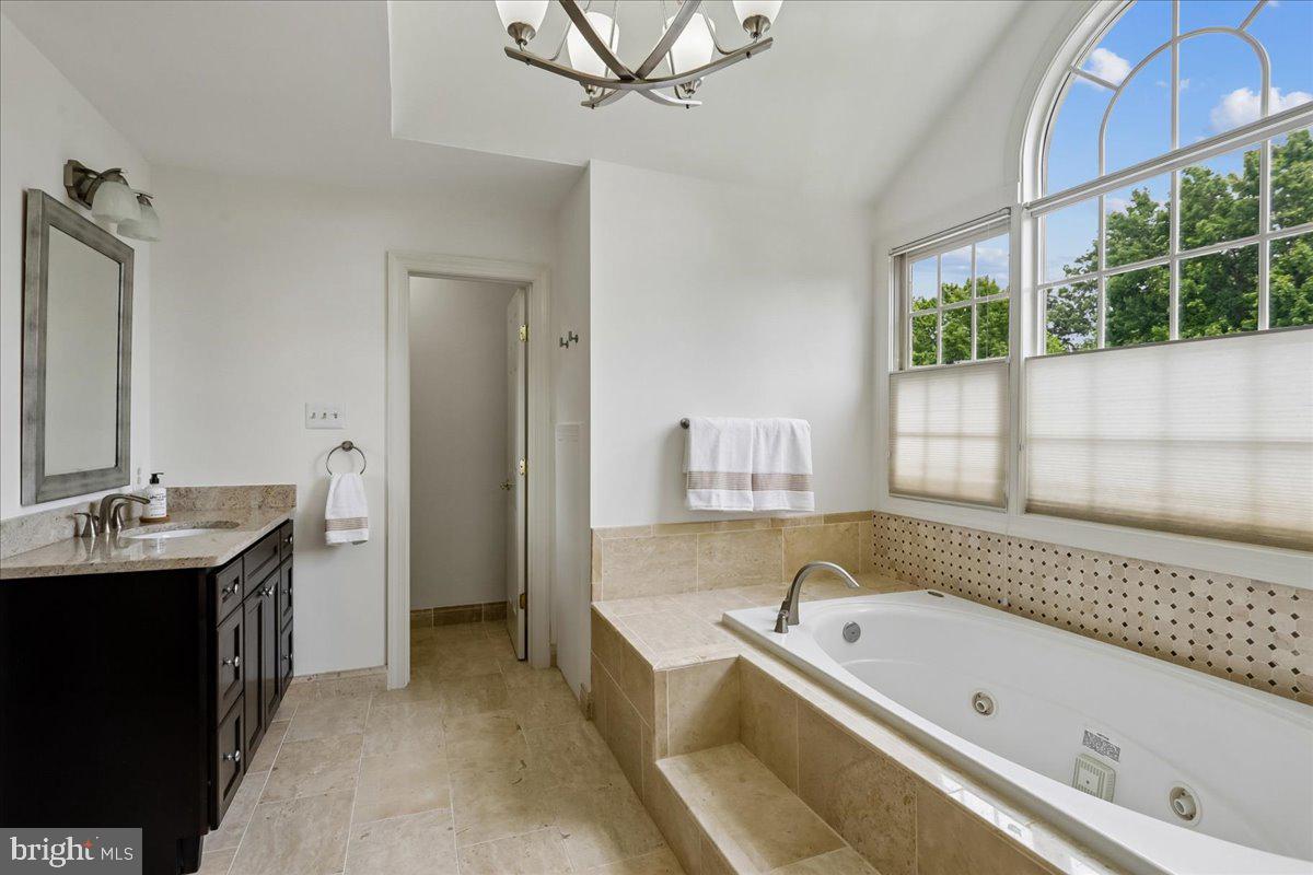 LIGON KNOLLS - Residential