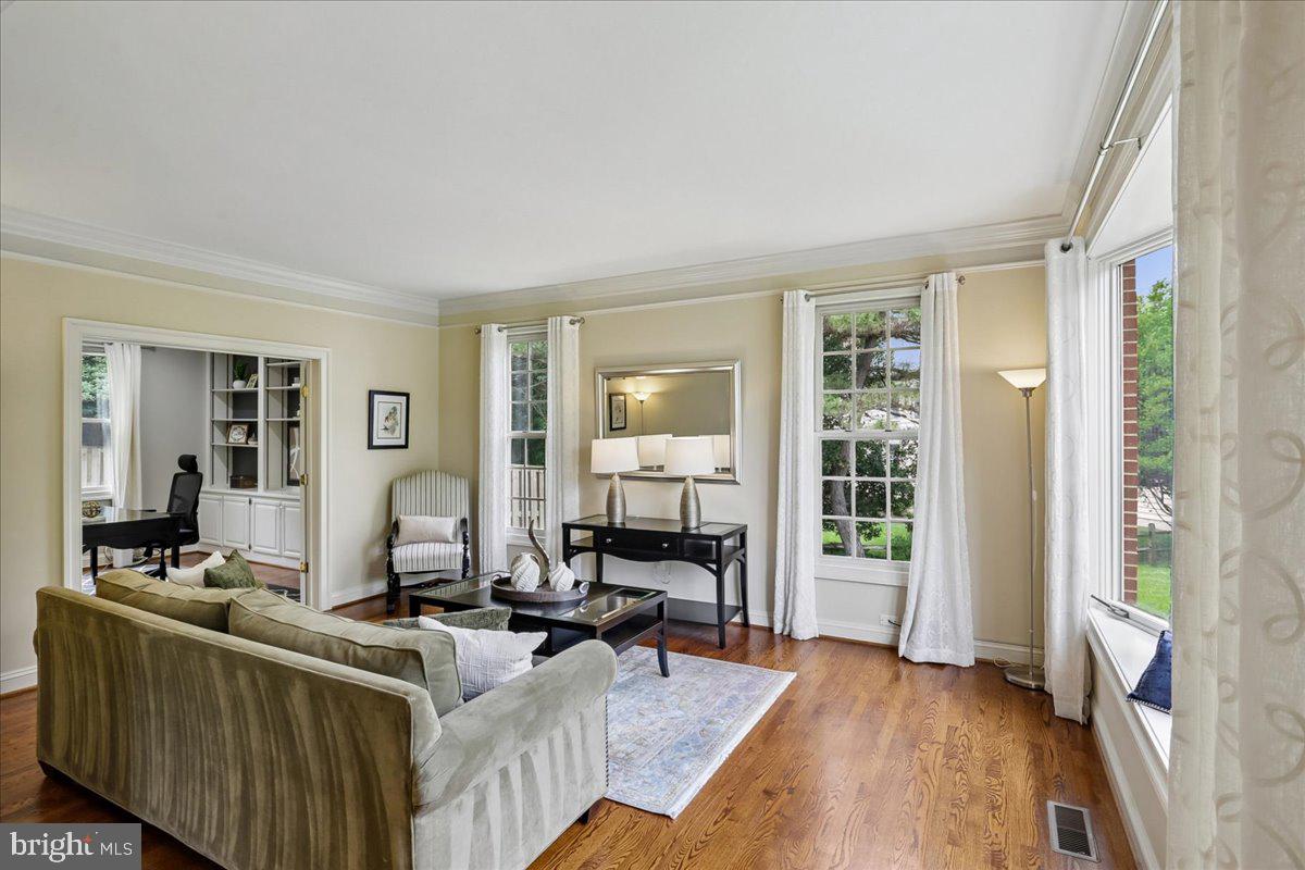 LIGON KNOLLS - Residential