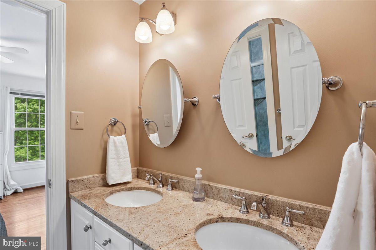 LIGON KNOLLS - Residential