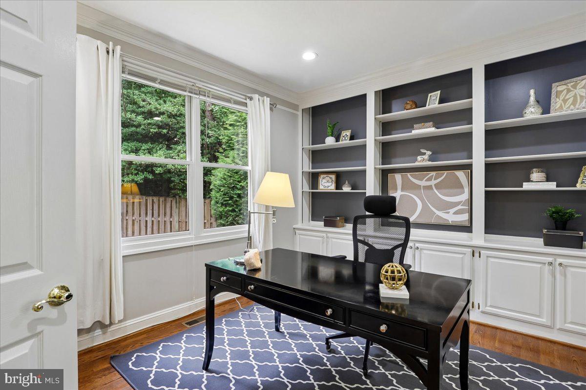 LIGON KNOLLS - Residential