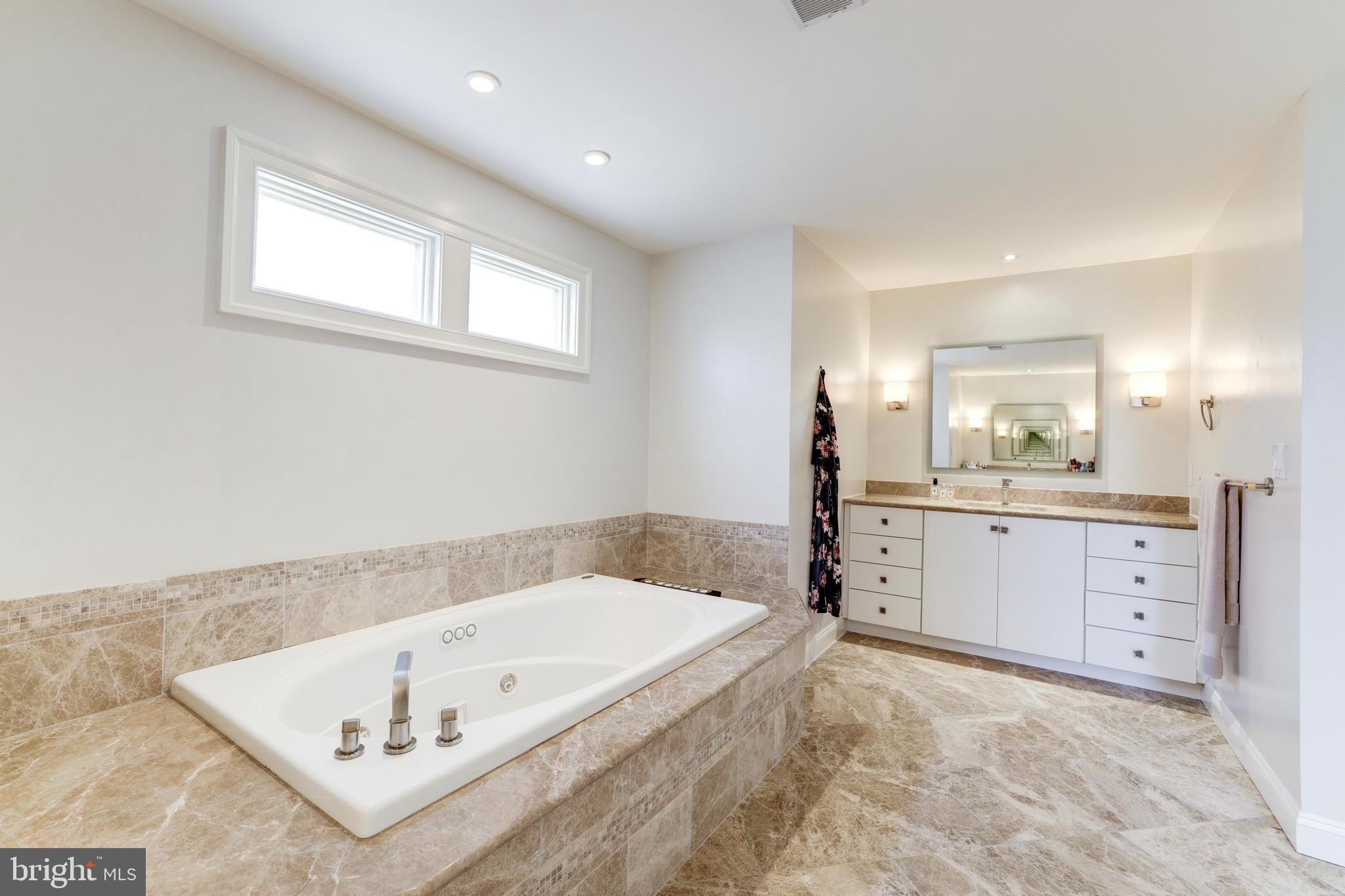 FRANKLIN PARK - Residential