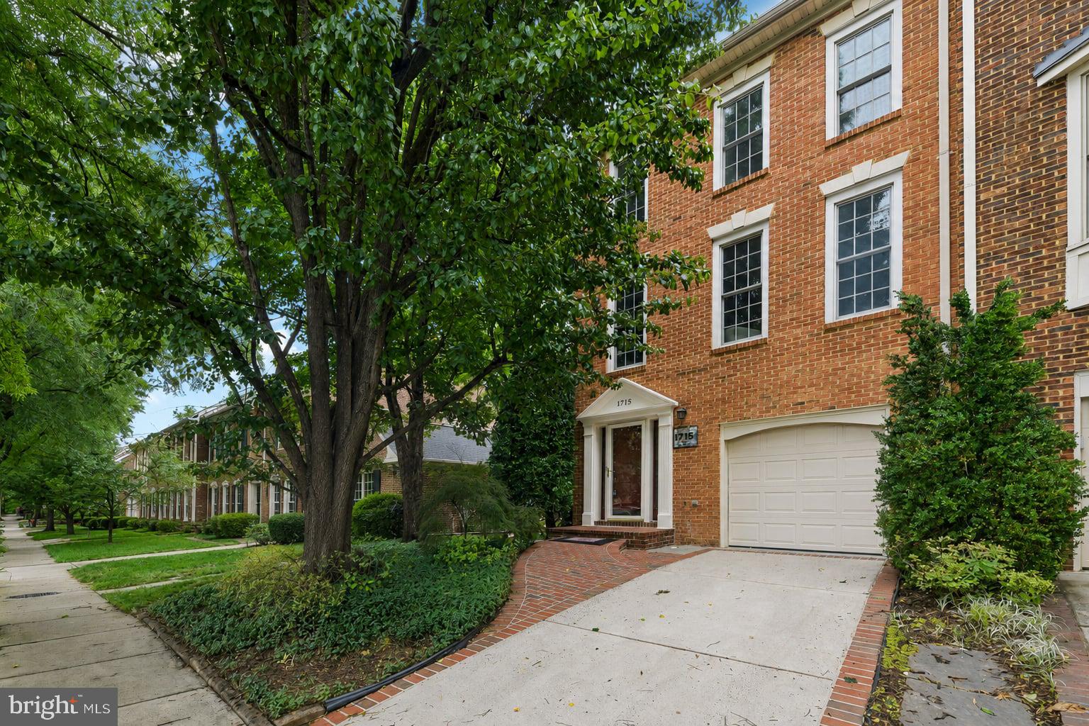 GLEN DEVON - Residential