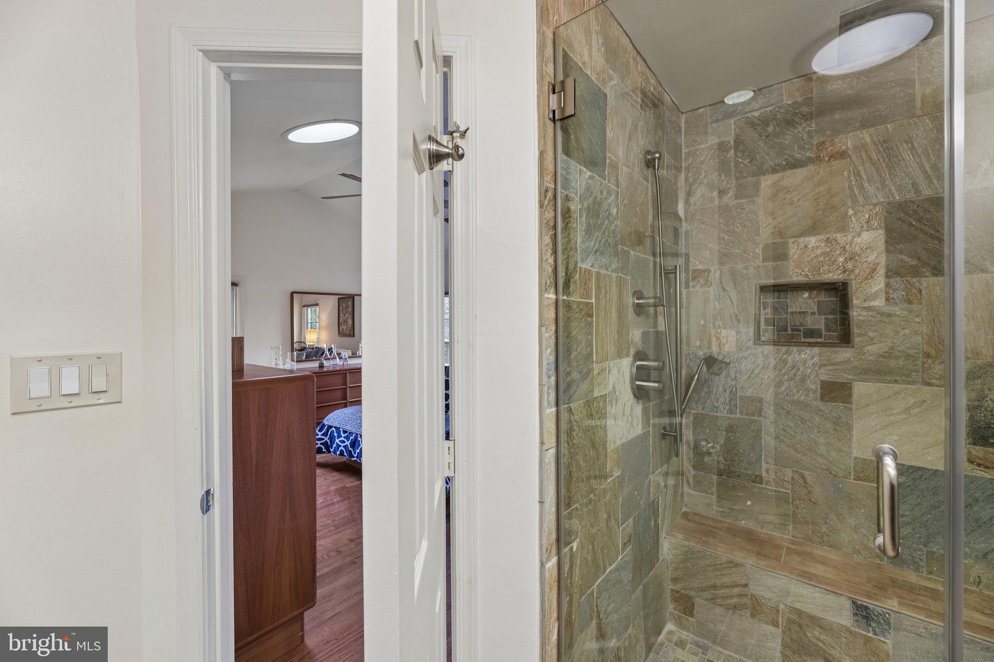 GLEN DEVON - Residential