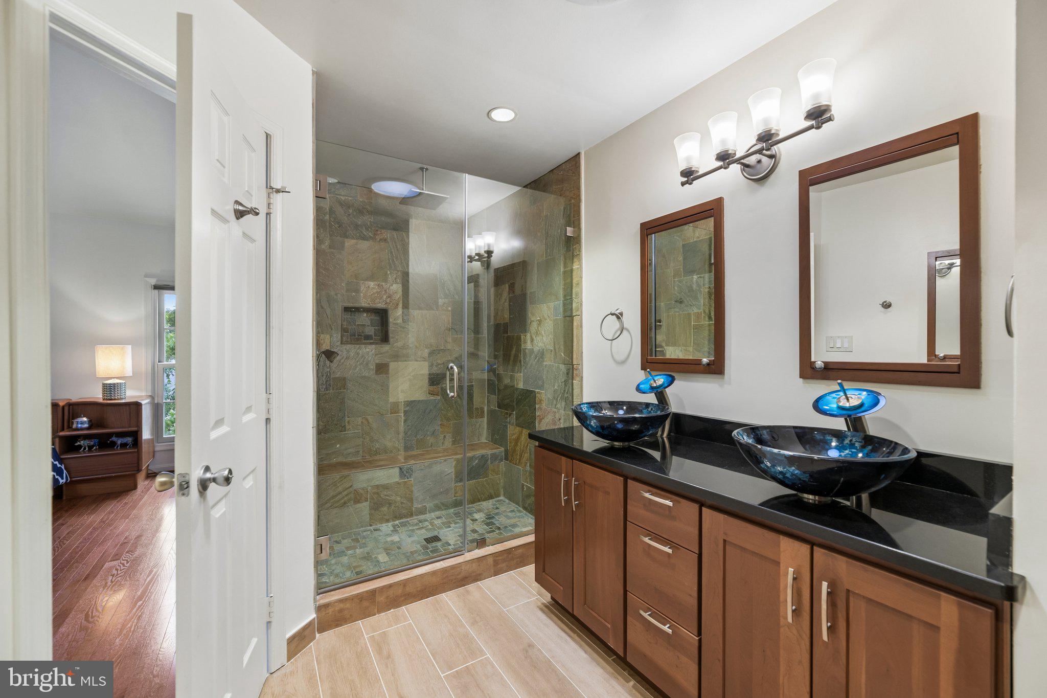GLEN DEVON - Residential