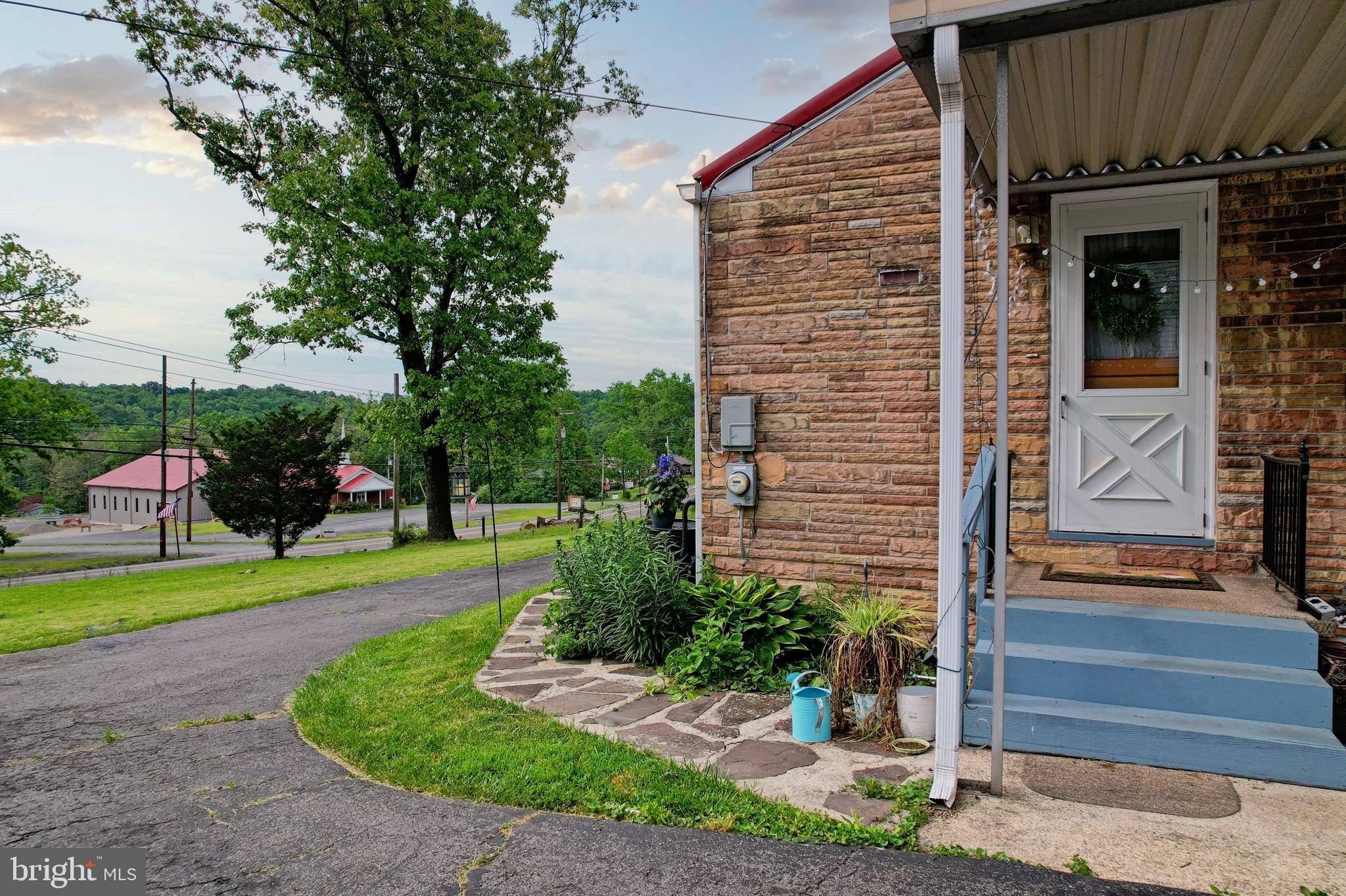 FRANKFORT - Residential