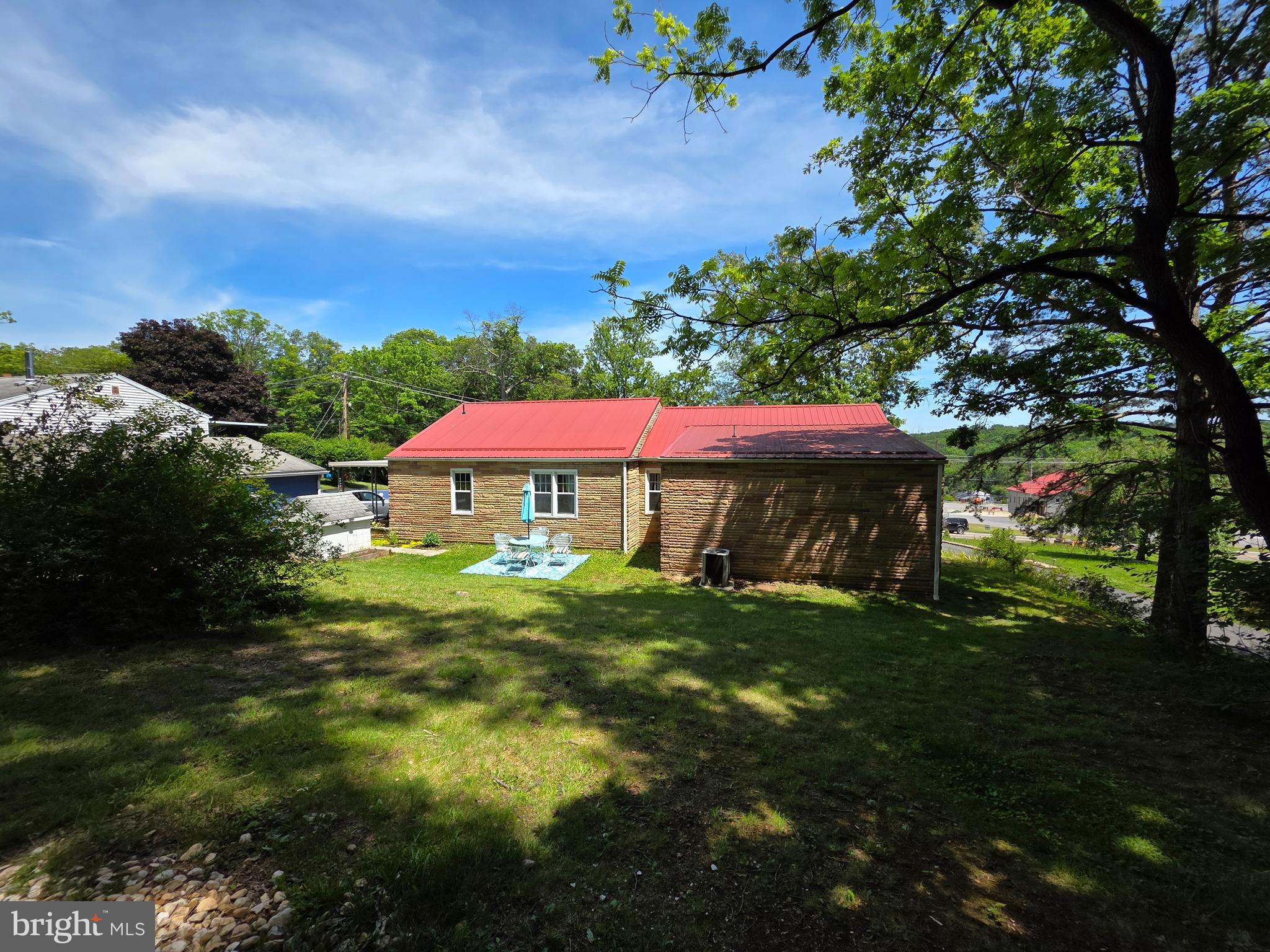FRANKFORT - Residential