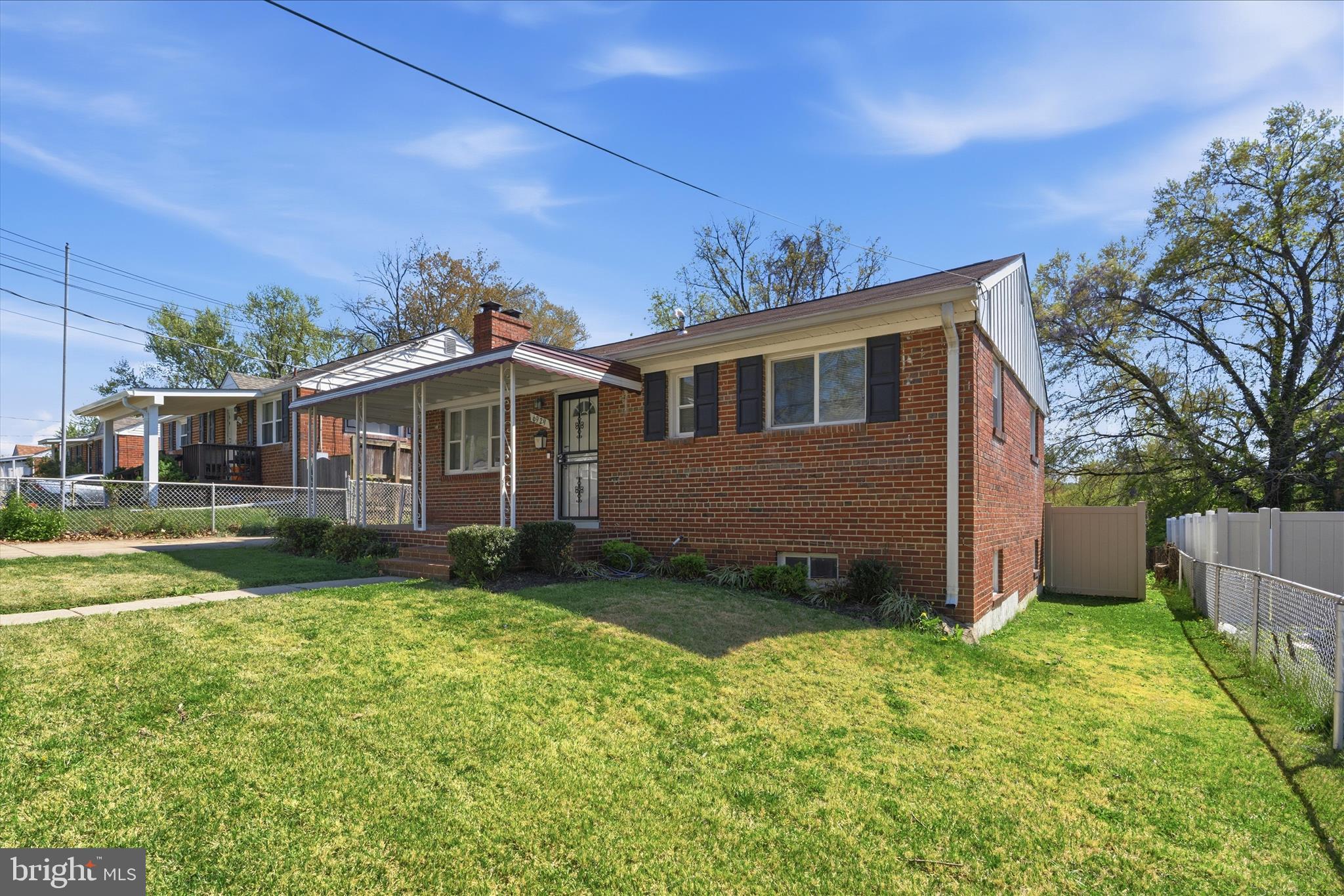 WOODLAWN - Residential