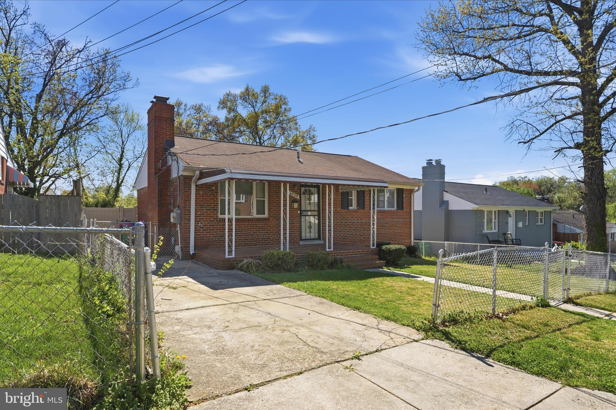 WOODLAWN - Residential
