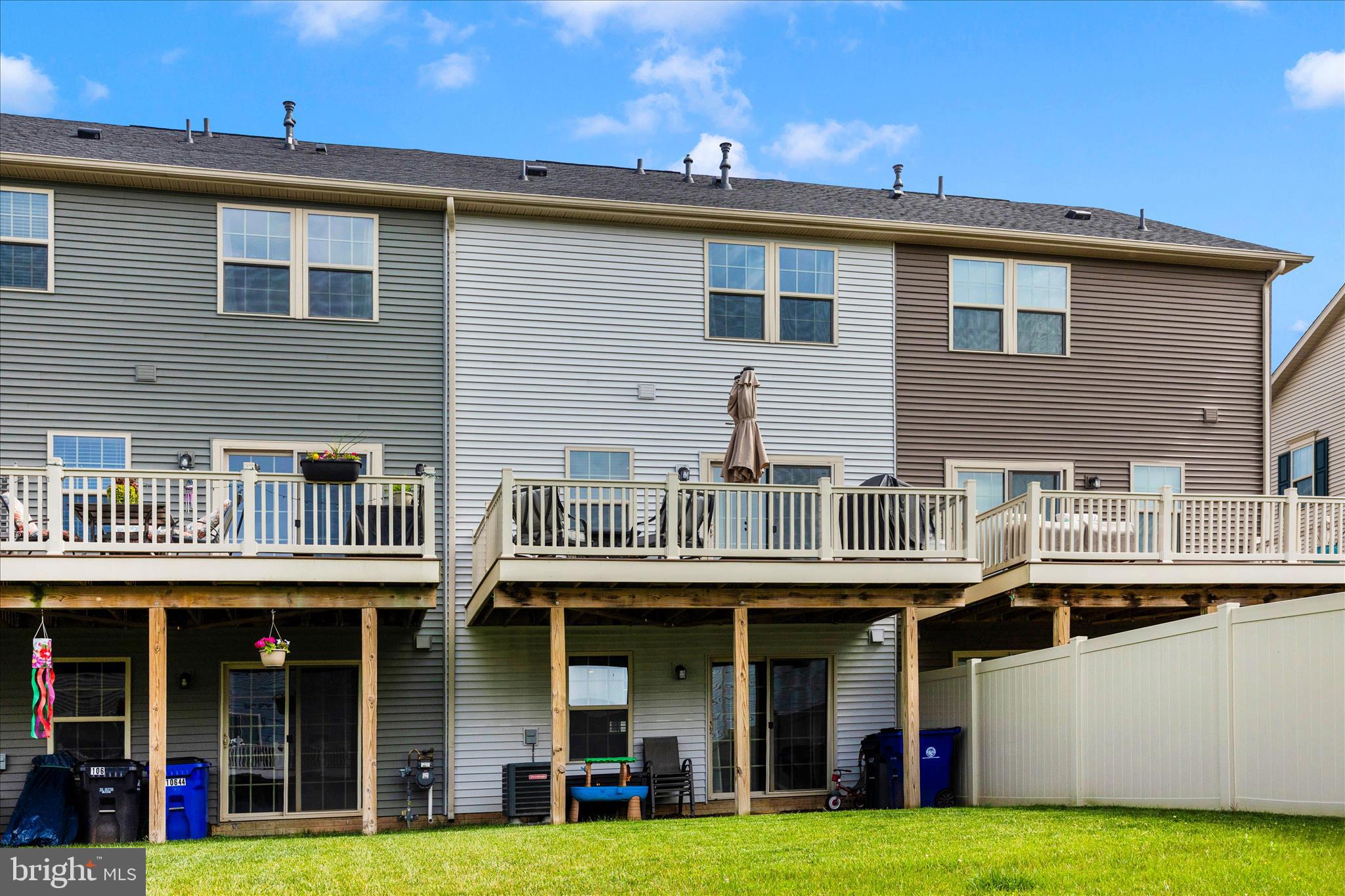 LAKE LINGANORE - Residential