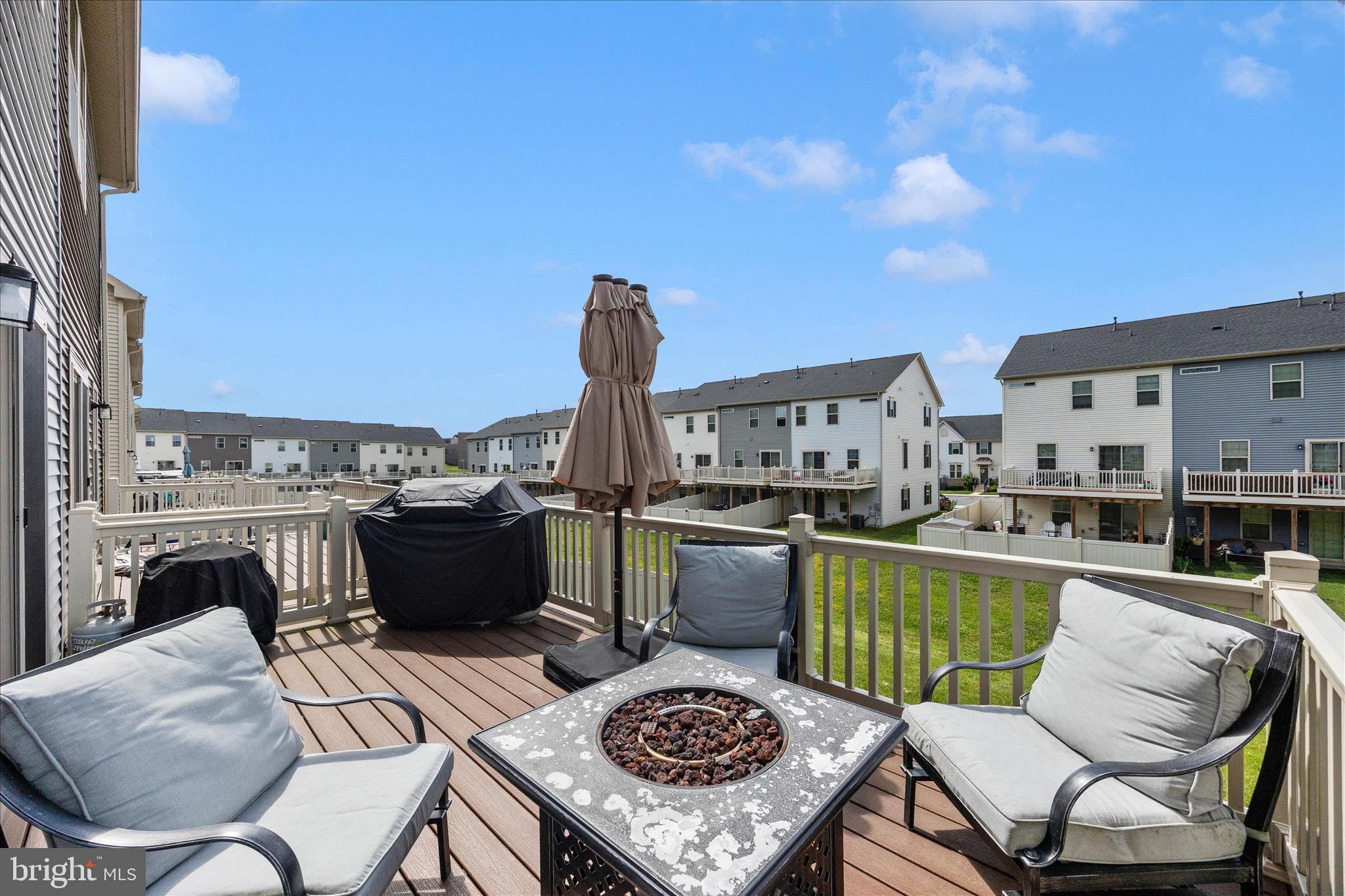 LAKE LINGANORE - Residential