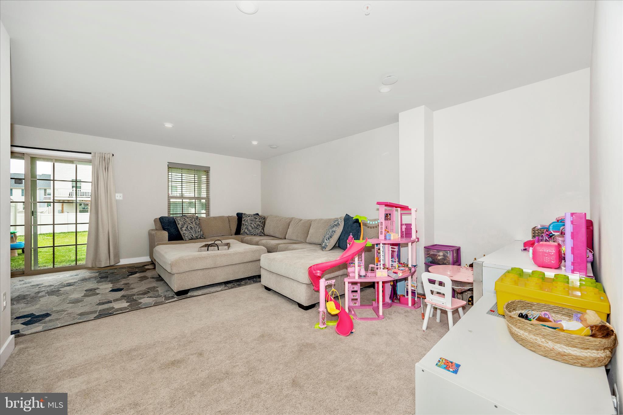 LAKE LINGANORE - Residential
