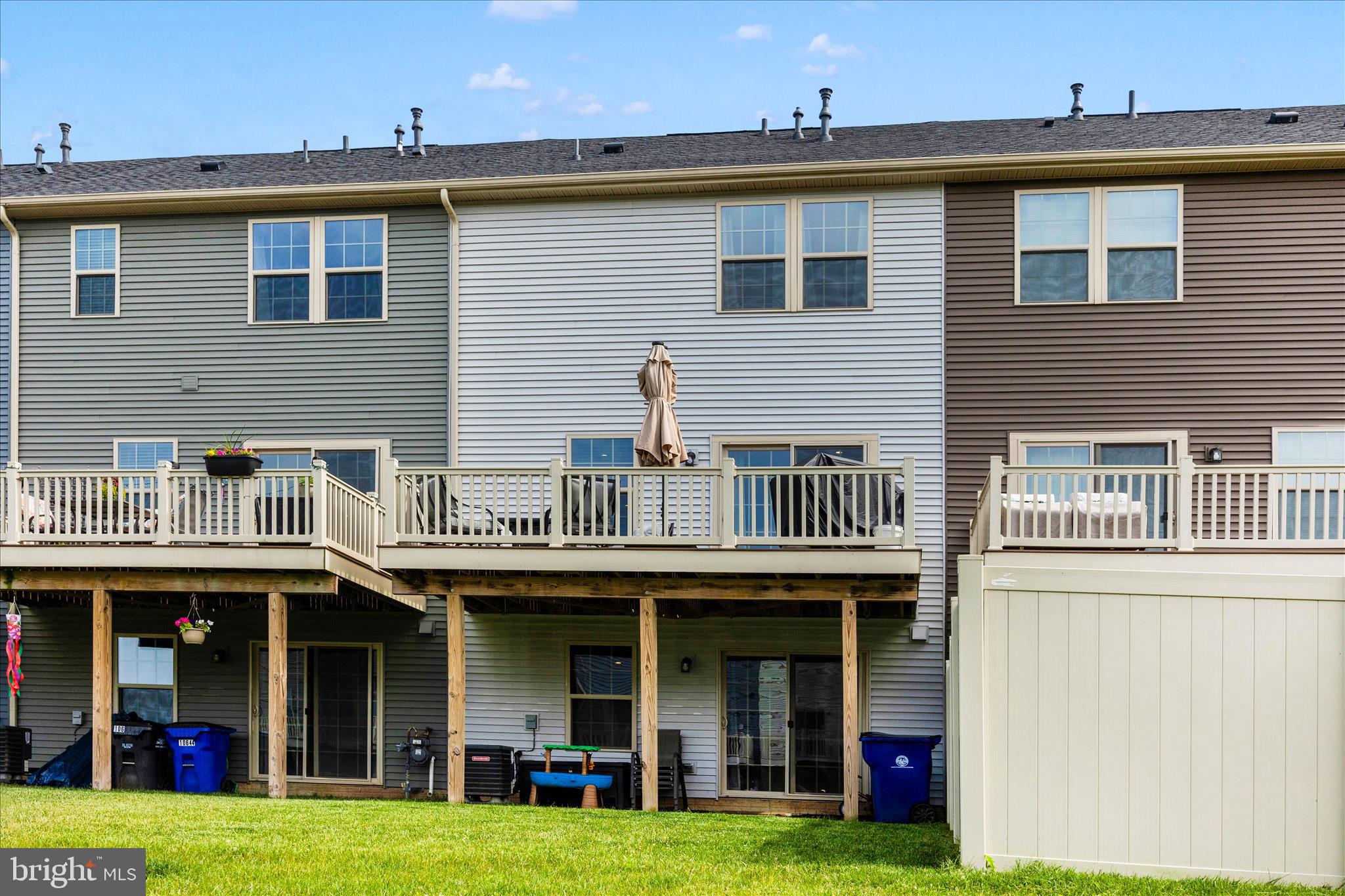 LAKE LINGANORE - Residential