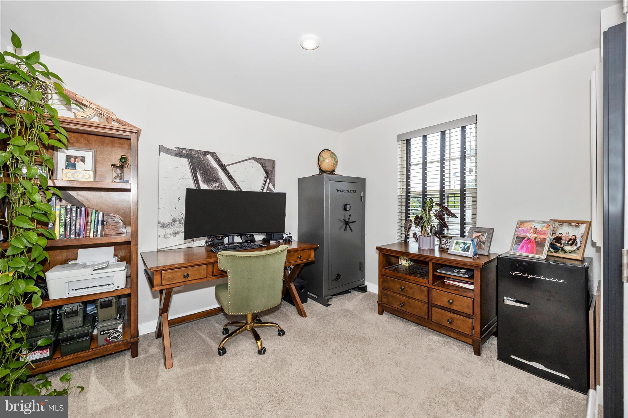 LAKE LINGANORE - Residential