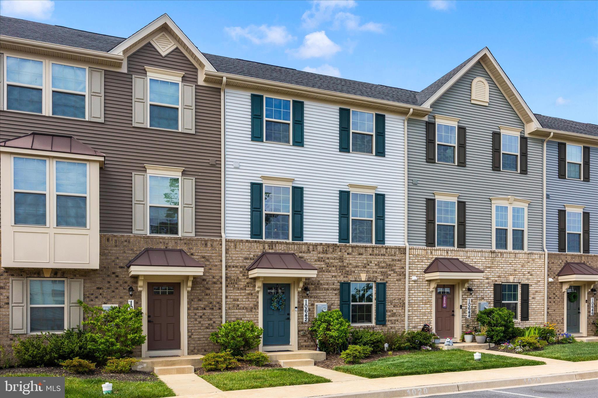 LAKE LINGANORE - Residential