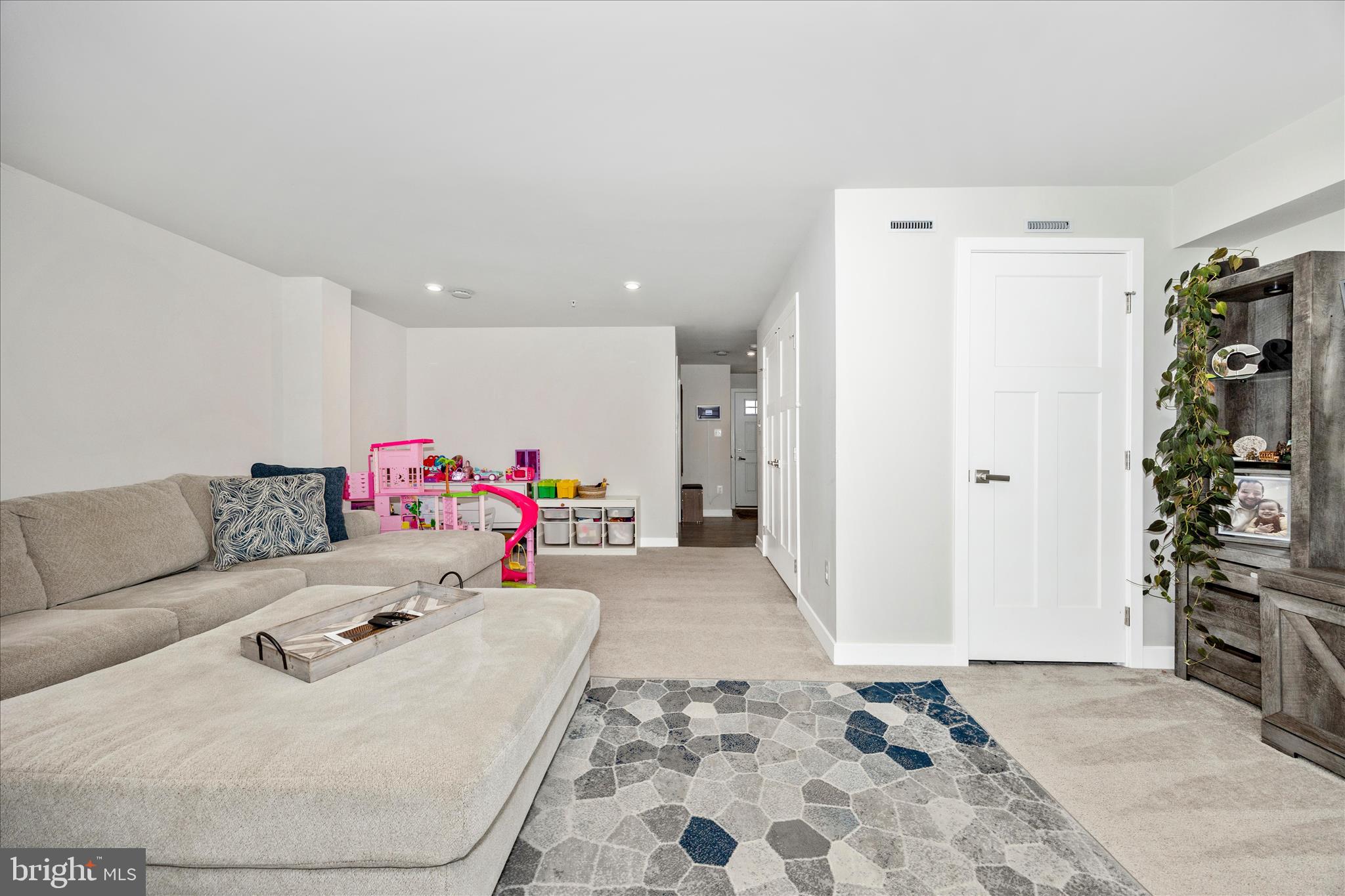 LAKE LINGANORE - Residential