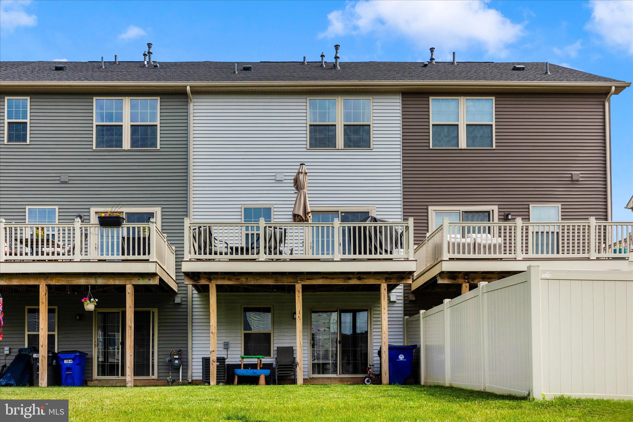 LAKE LINGANORE - Residential