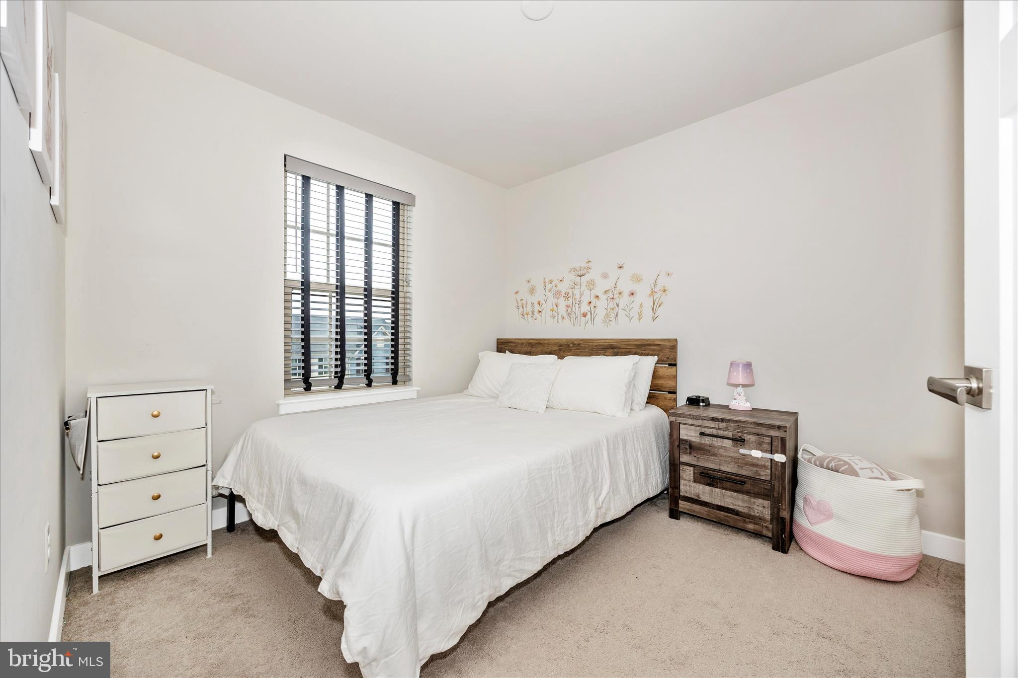 LAKE LINGANORE - Residential