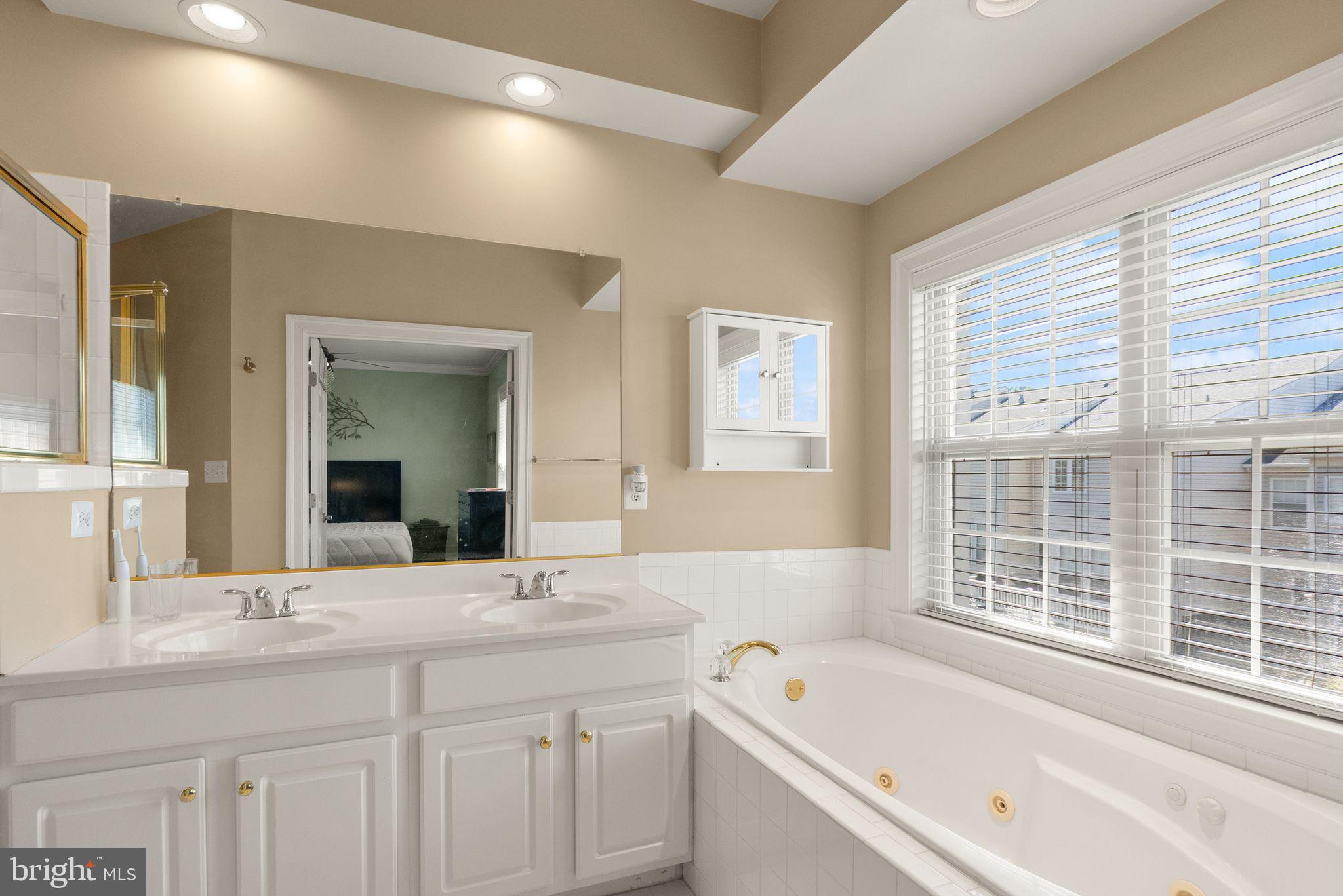 EDWARDS LANDING - Residential