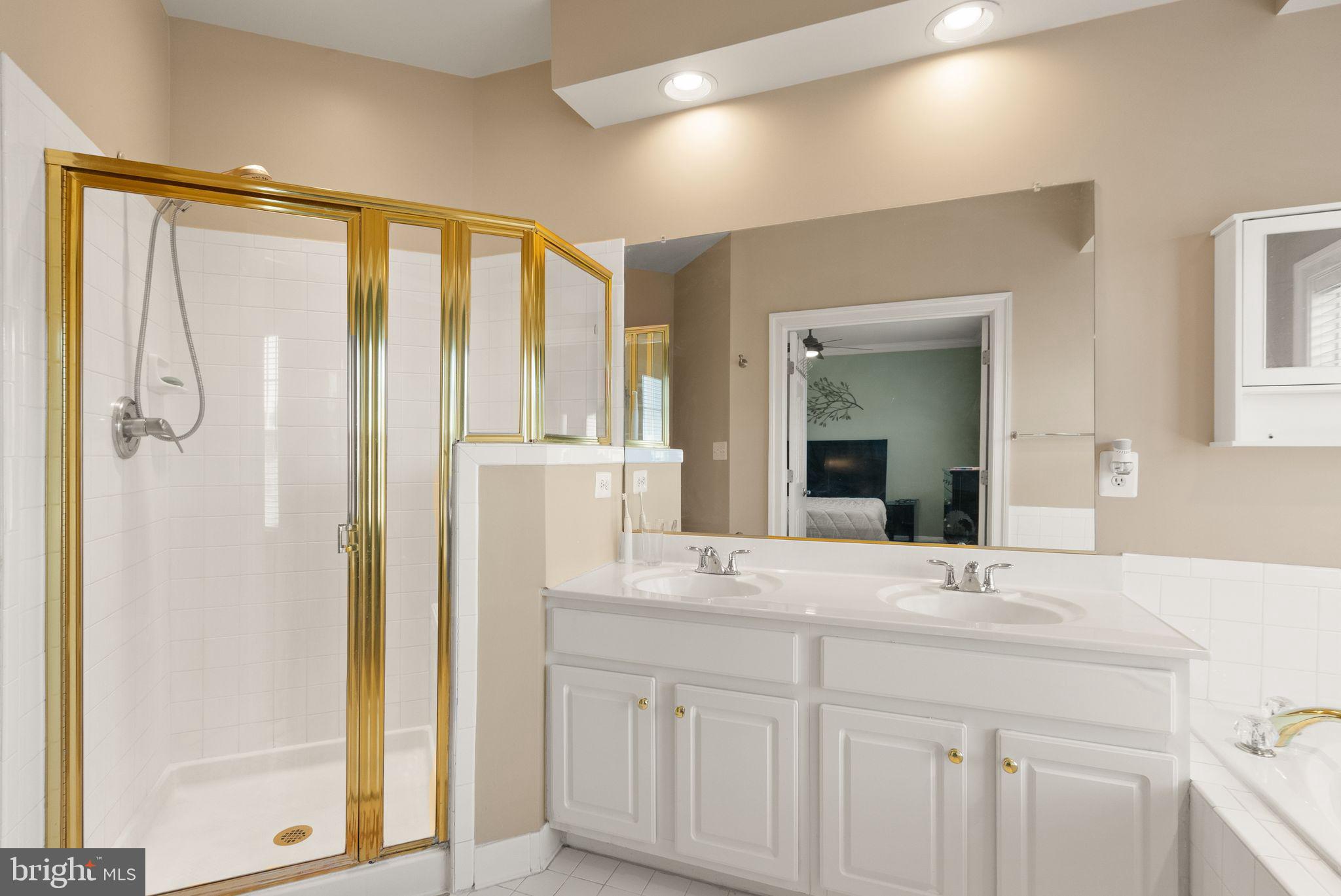 EDWARDS LANDING - Residential