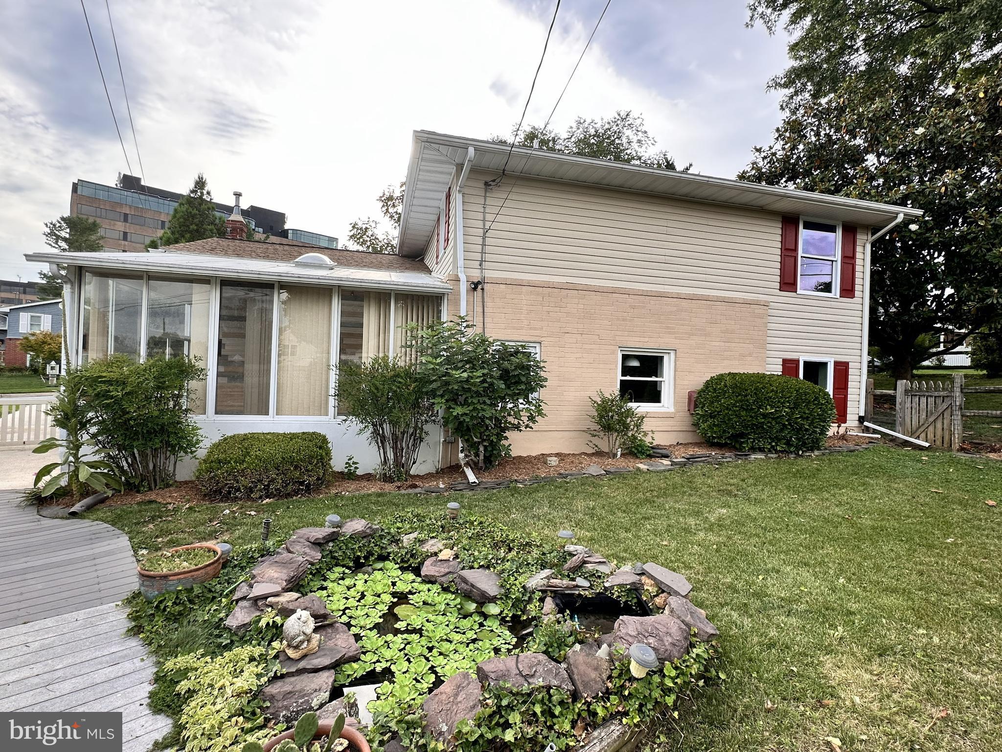 GREEN RIDGE GARDENS - Residential