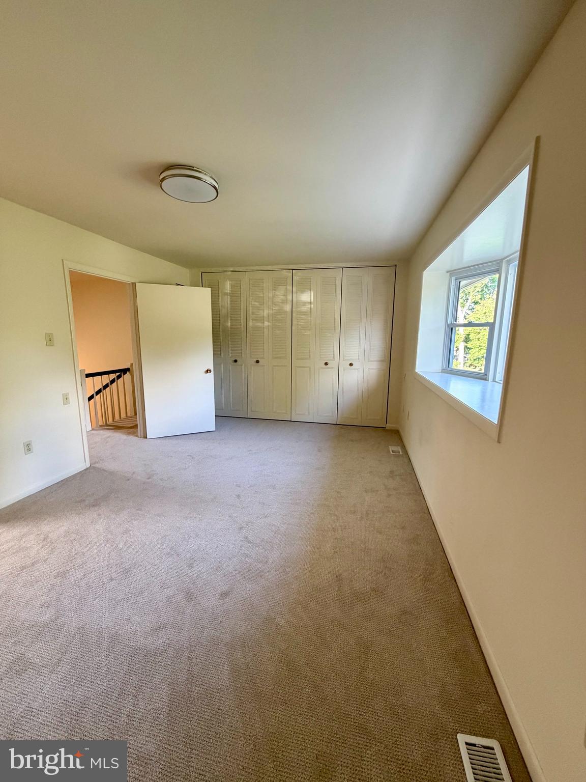LEISURE WORLD - Residential