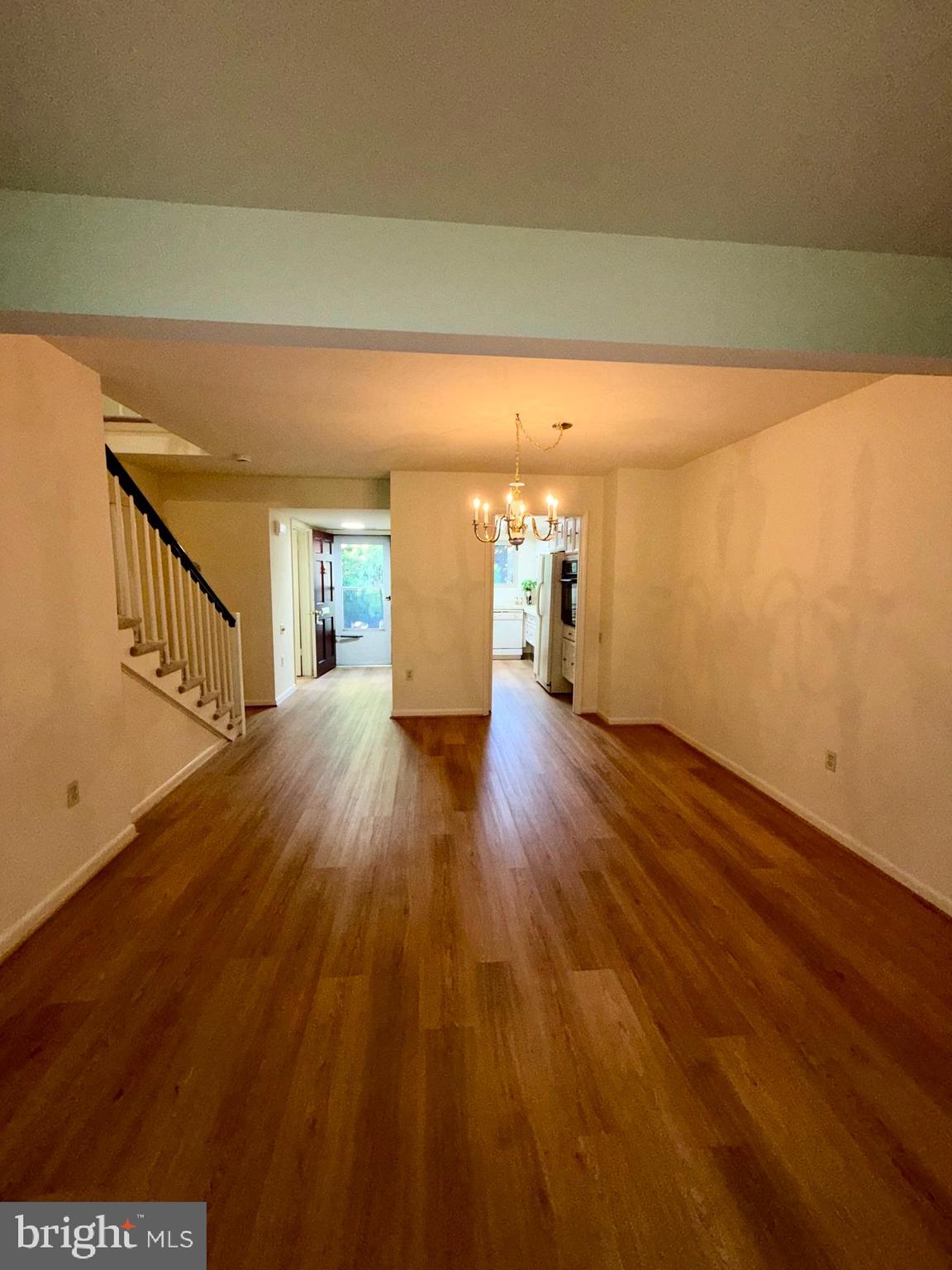 LEISURE WORLD - Residential