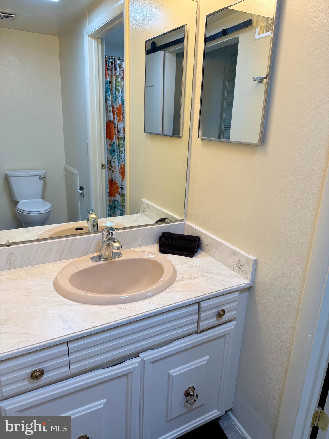 LEISURE WORLD - Residential