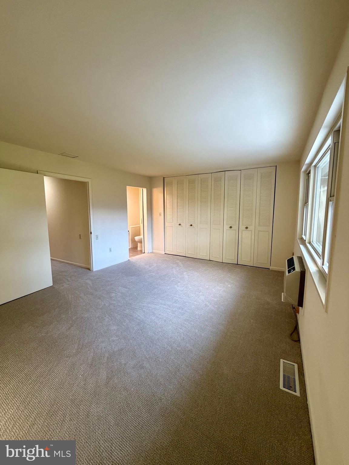 LEISURE WORLD - Residential