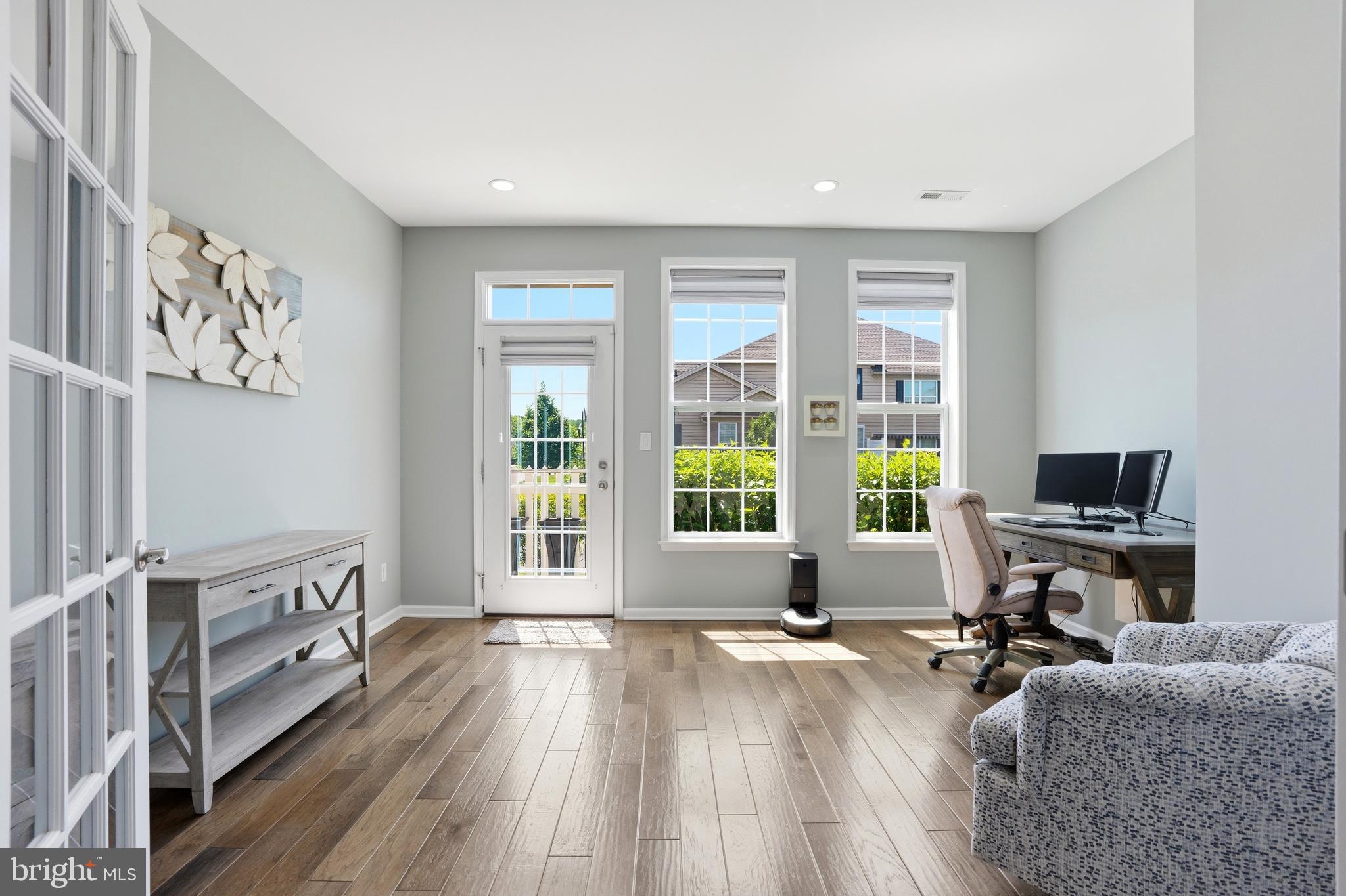 REGENCY AT HILLTOWN - Residential